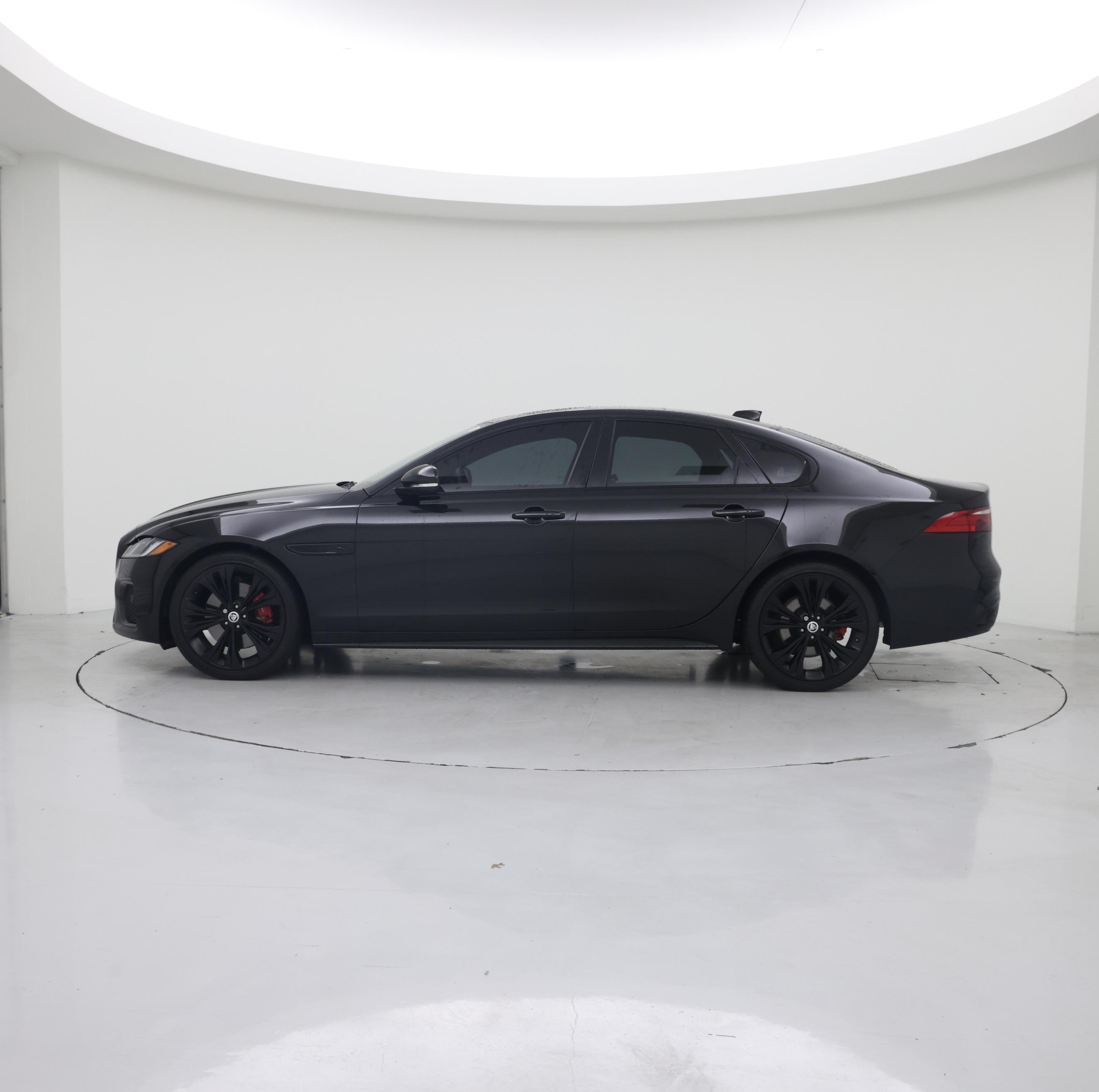 Thumbnail: 2024 Jaguar XF - 3