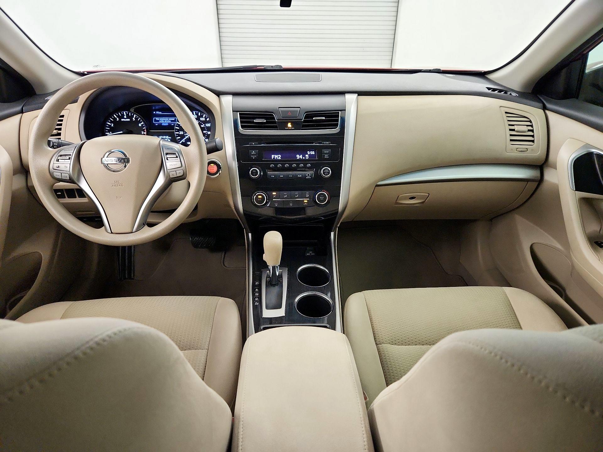 Thumbnail: 2014 Nissan Altima - 9