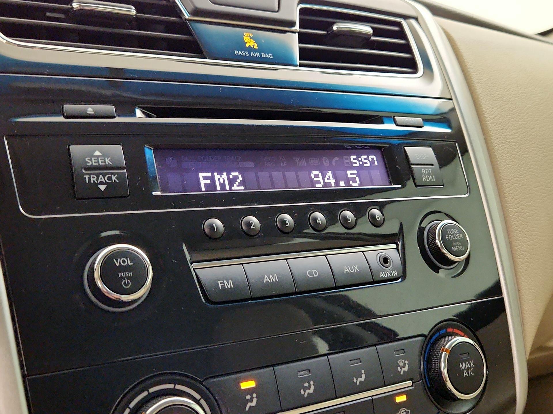 Thumbnail: 2014 Nissan Altima - 14