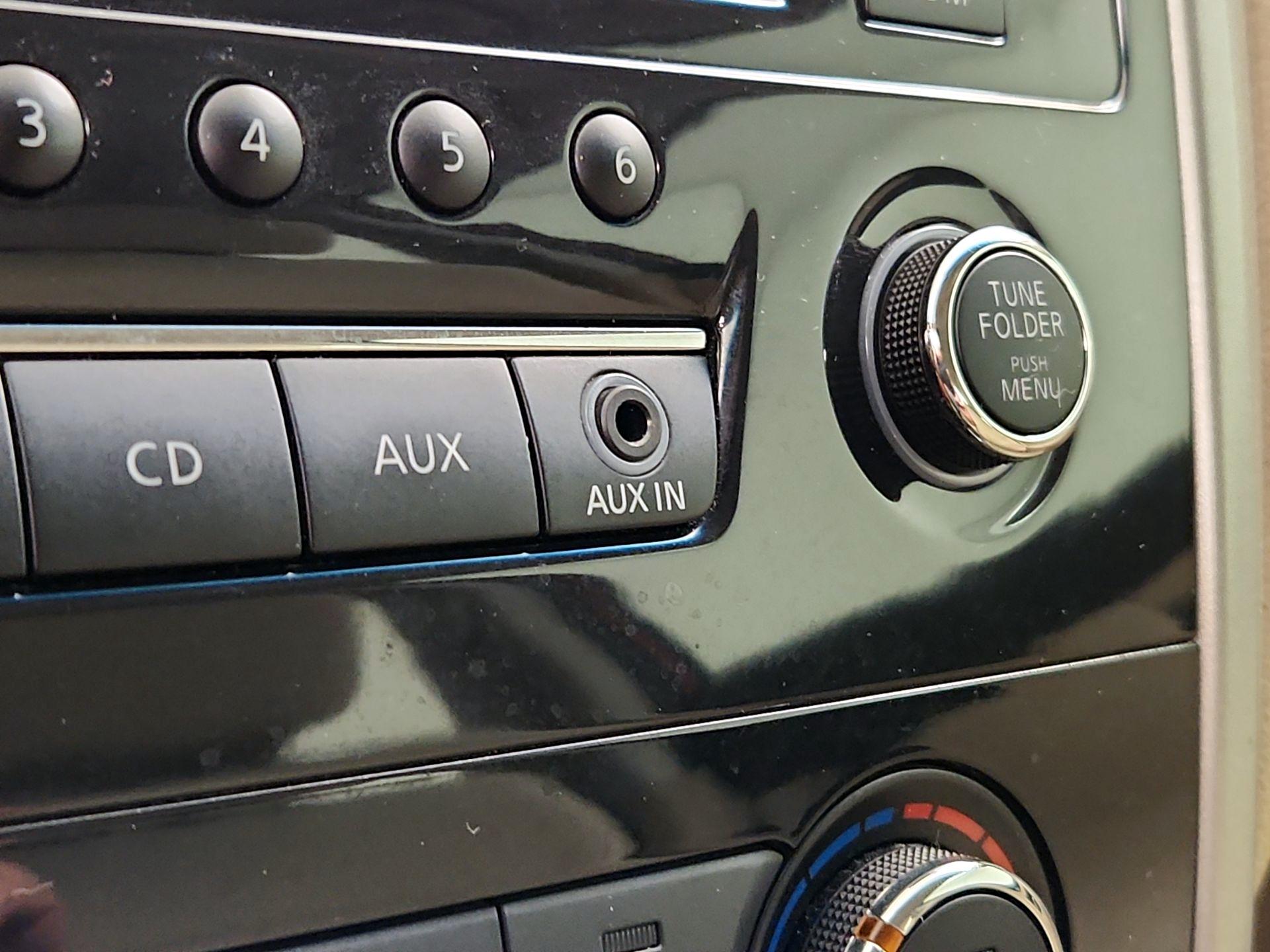 Thumbnail: 2014 Nissan Altima - 17