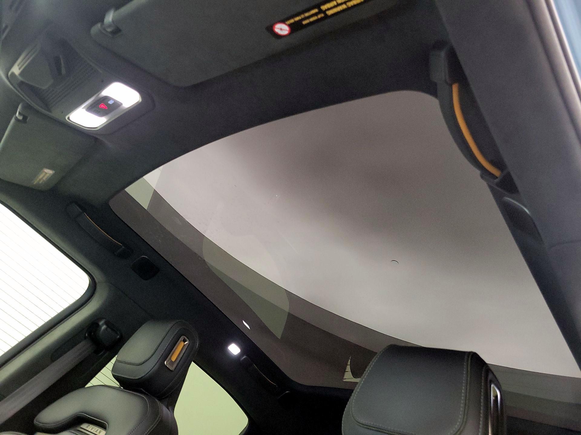 Thumbnail: 2022 Rivian R1T - 18
