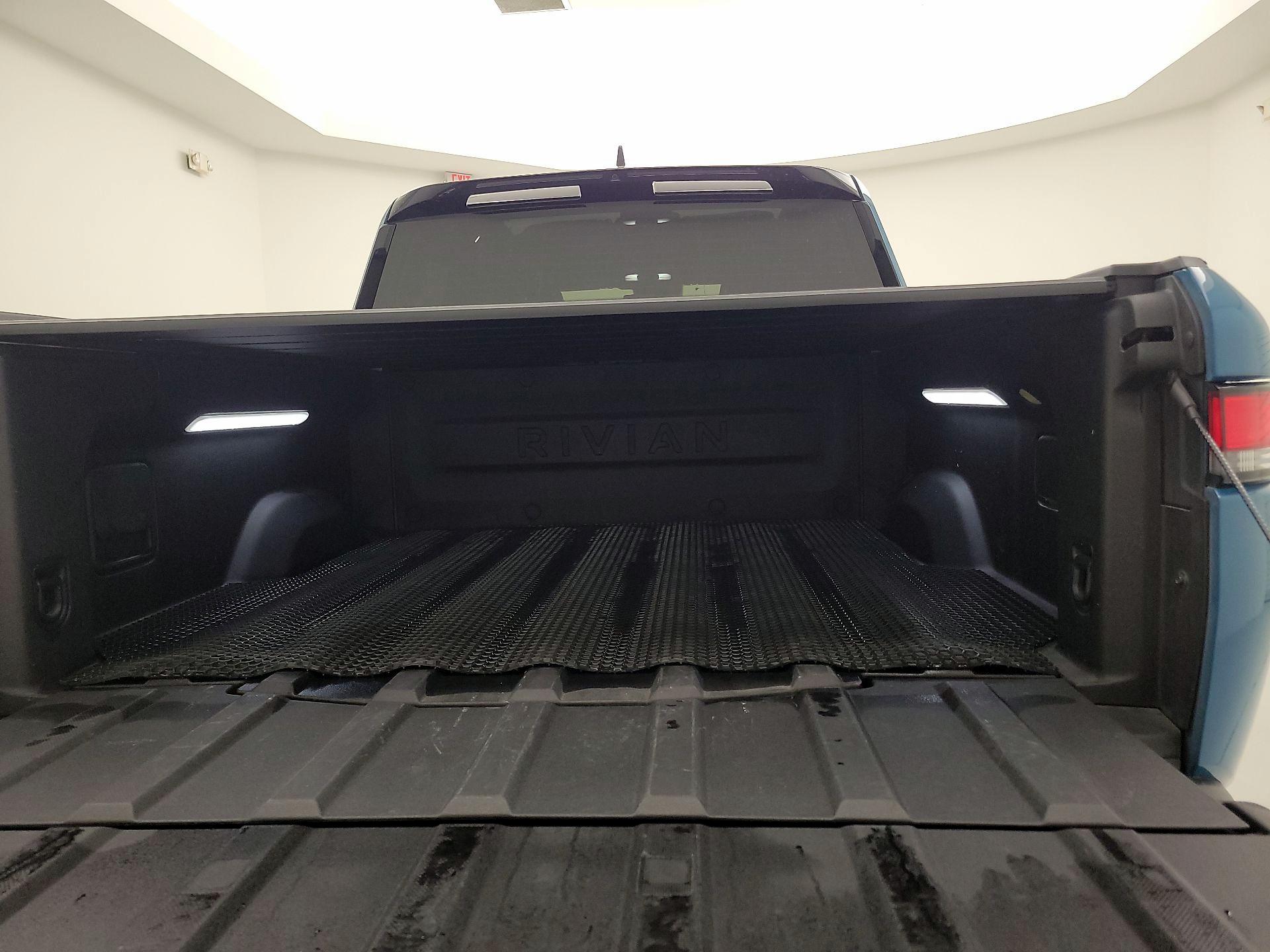 Thumbnail: 2022 Rivian R1T - 20