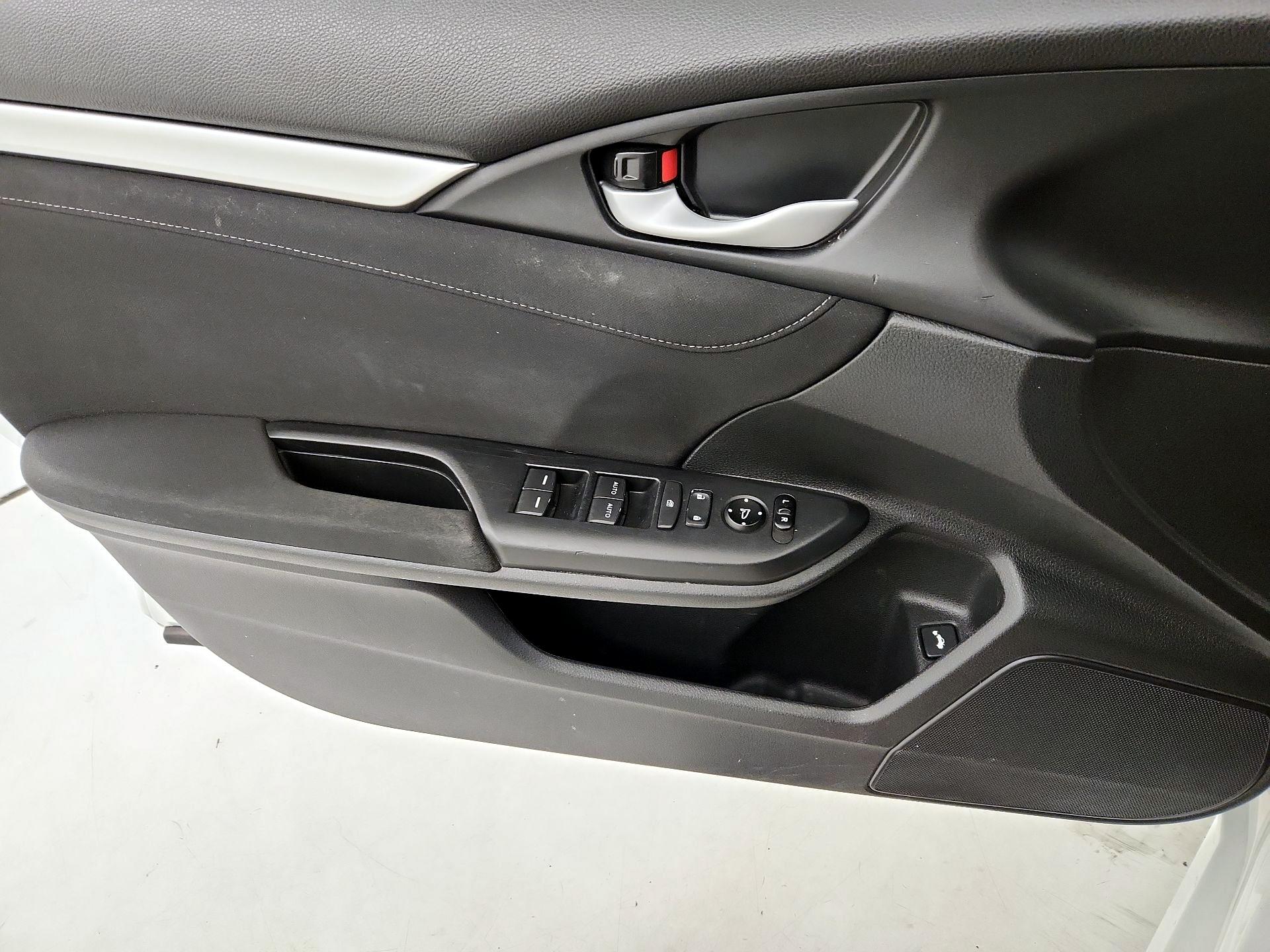 Thumbnail: 2019 Honda Civic - 12