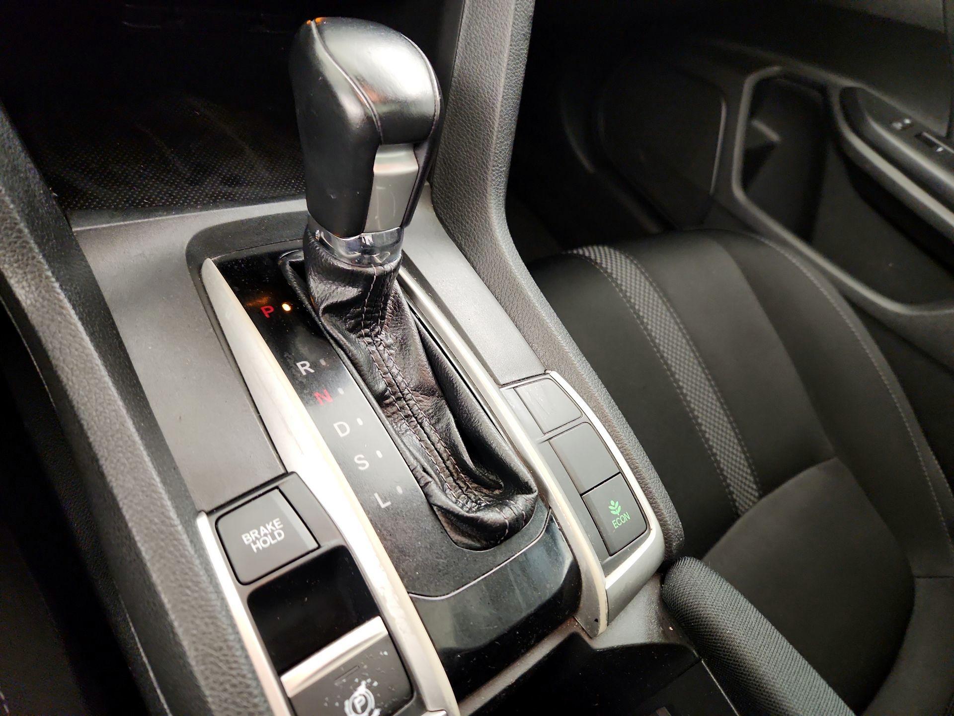 Thumbnail: 2019 Honda Civic - 17