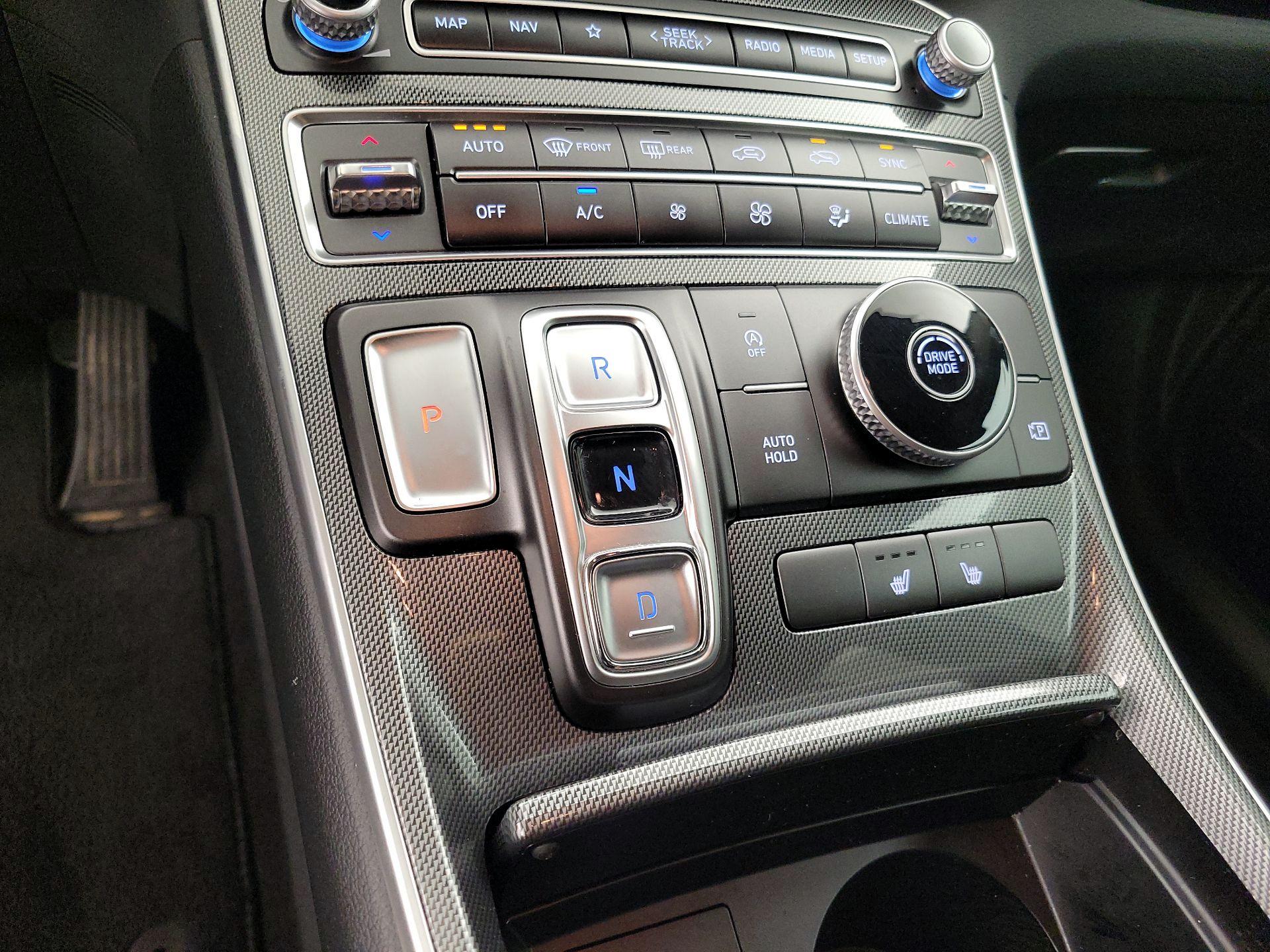 Thumbnail: 2023 Hyundai Santa Fe - 18