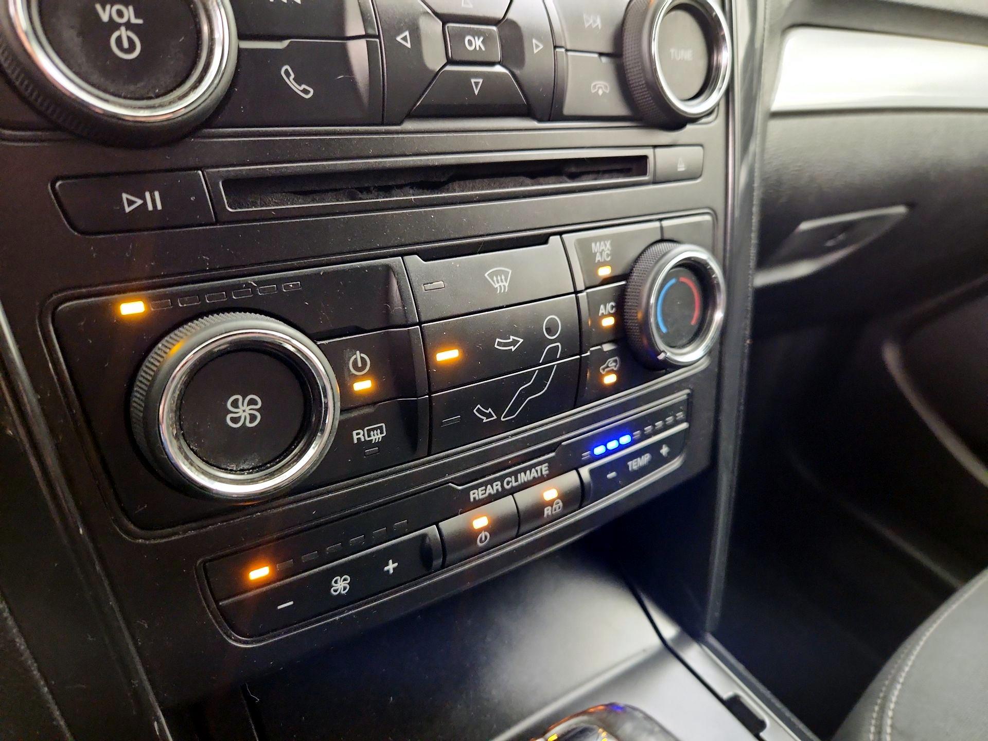 Thumbnail: 2017 Ford Explorer - 16