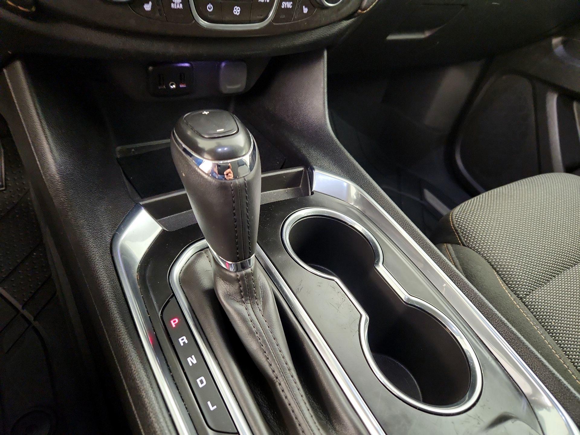 Thumbnail: 2019 Chevrolet Traverse - 17