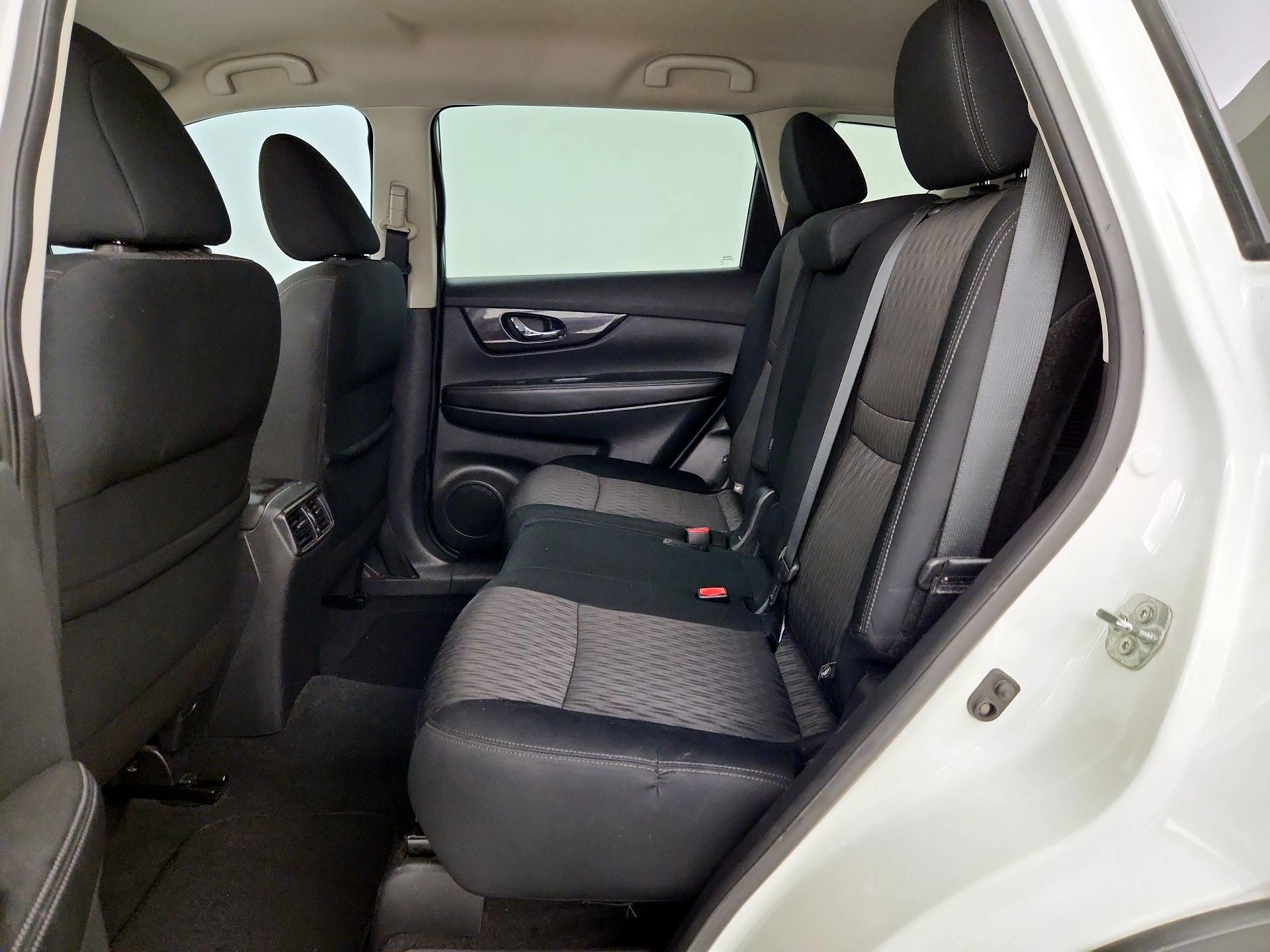 Thumbnail: 2018 Nissan Rogue - 19