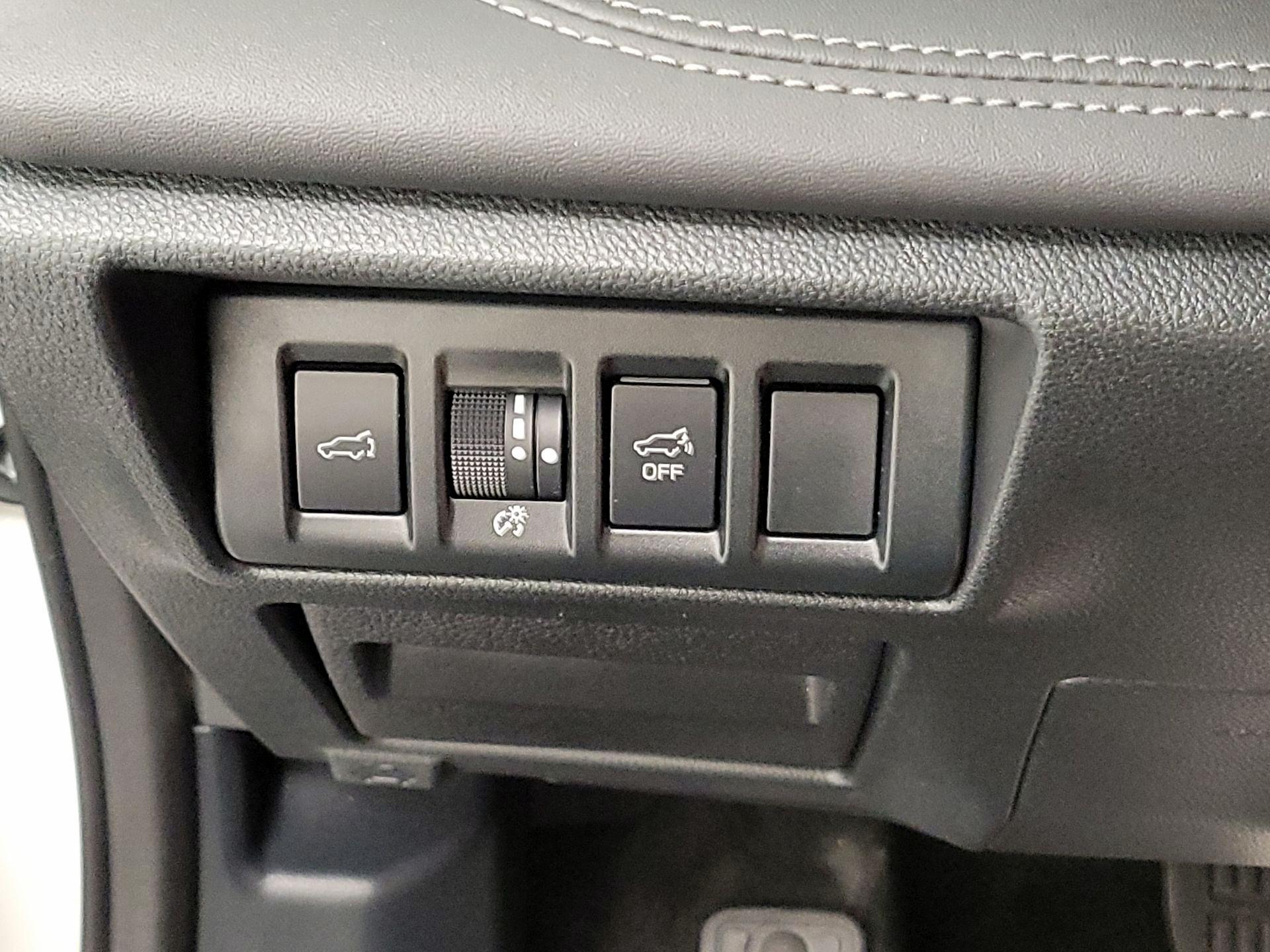 Thumbnail: 2022 Subaru Outback - 13