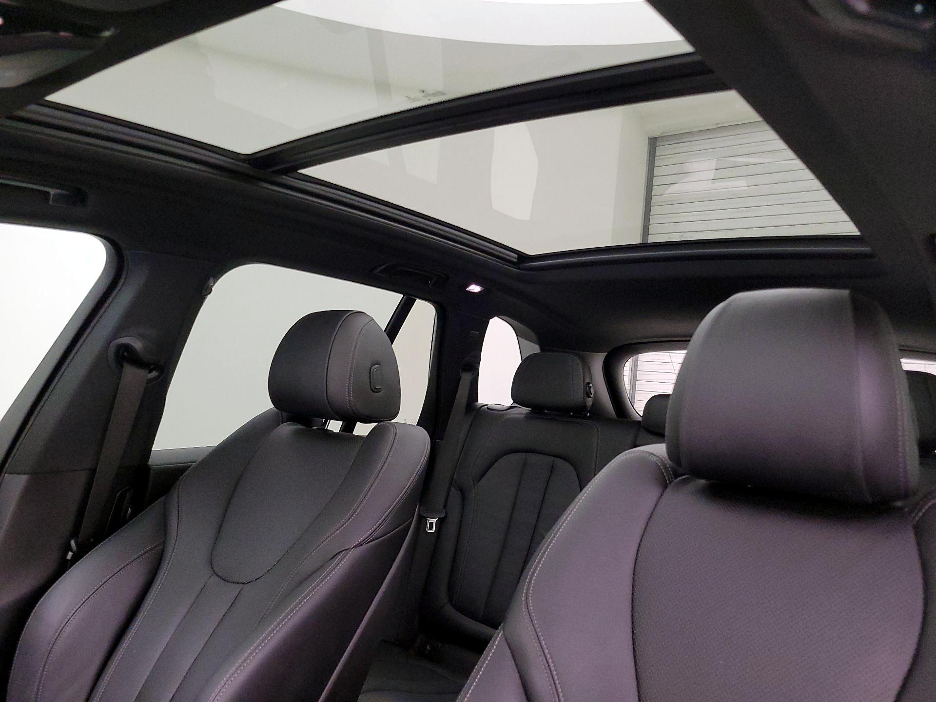 Thumbnail: 2022 BMW X5 - 20
