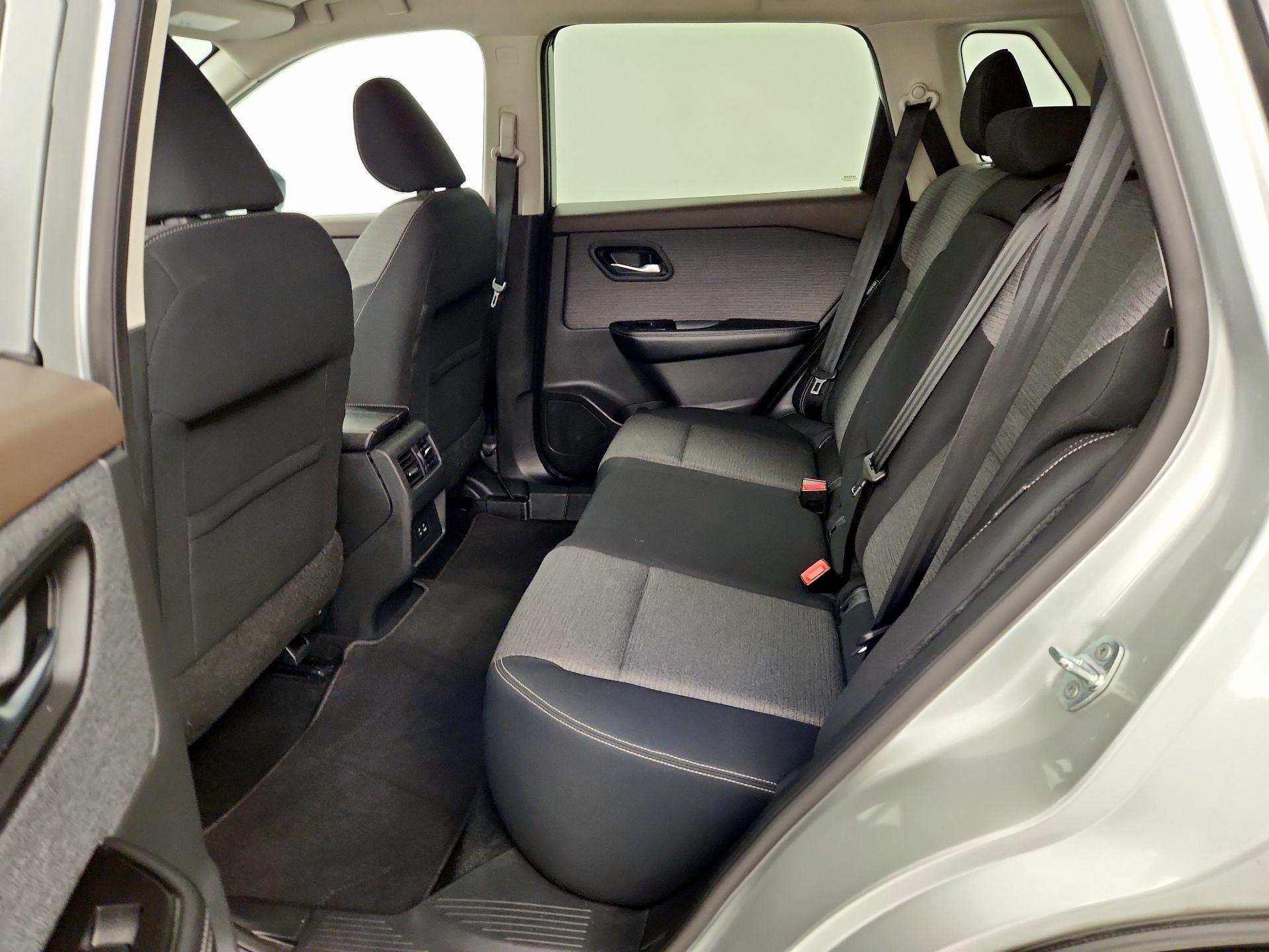 Thumbnail: 2021 Nissan Rogue - 19