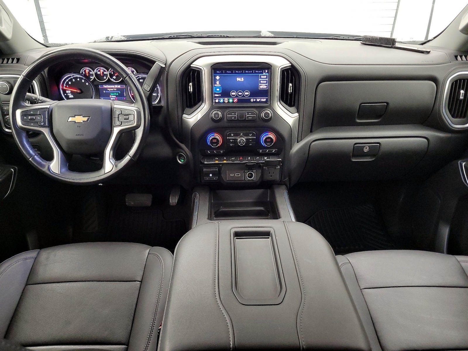 2021 Chevrolet Silverado 1500 LTZ - Photo 10