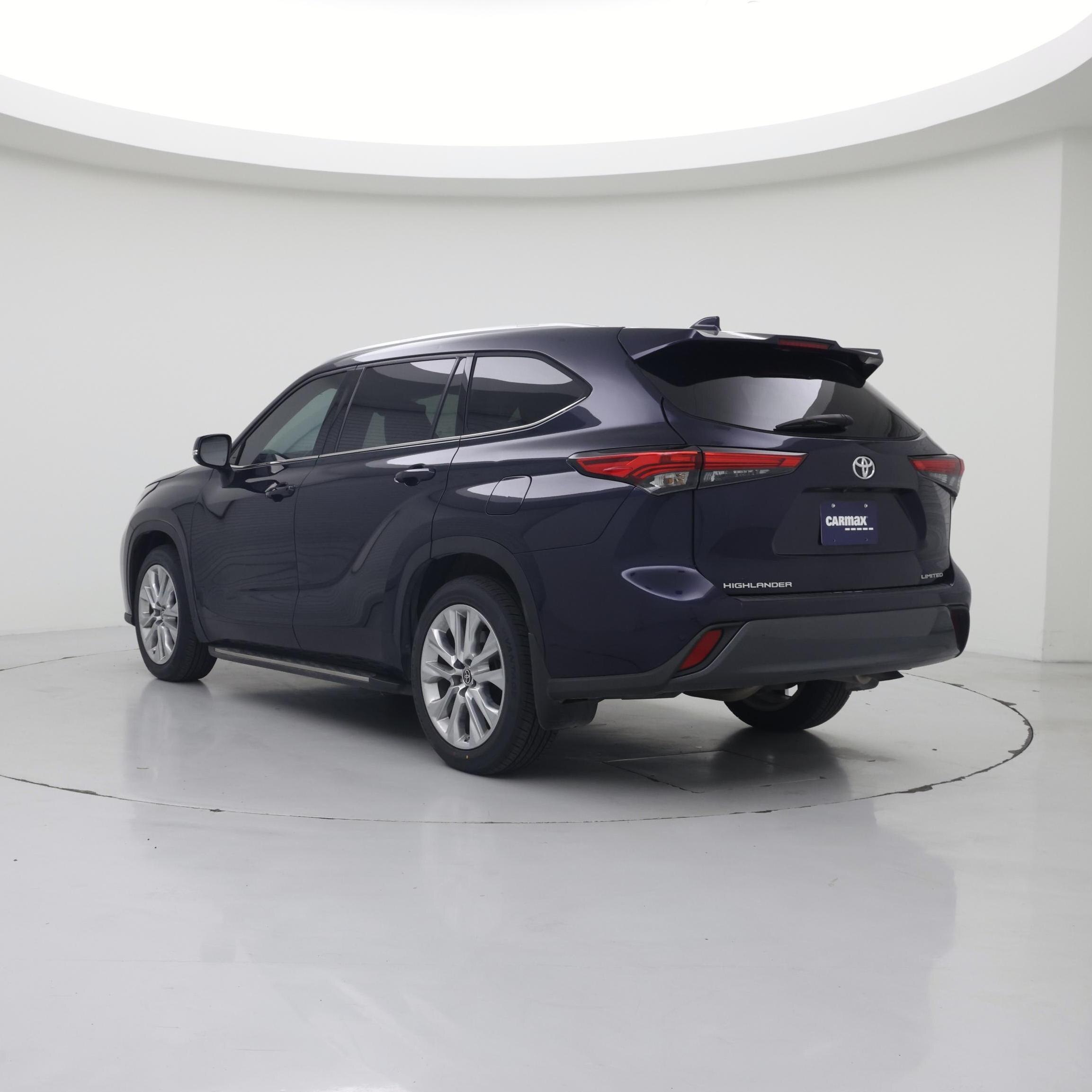 Thumbnail: 2023 Toyota Highlander - 2