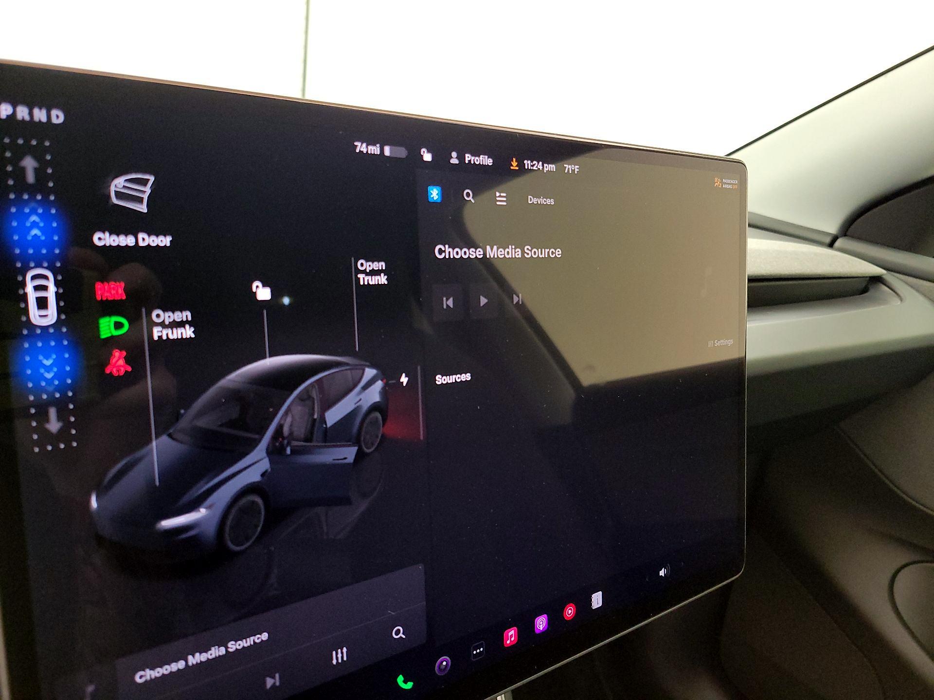 Thumbnail: 2026 Tesla Model Y - 14