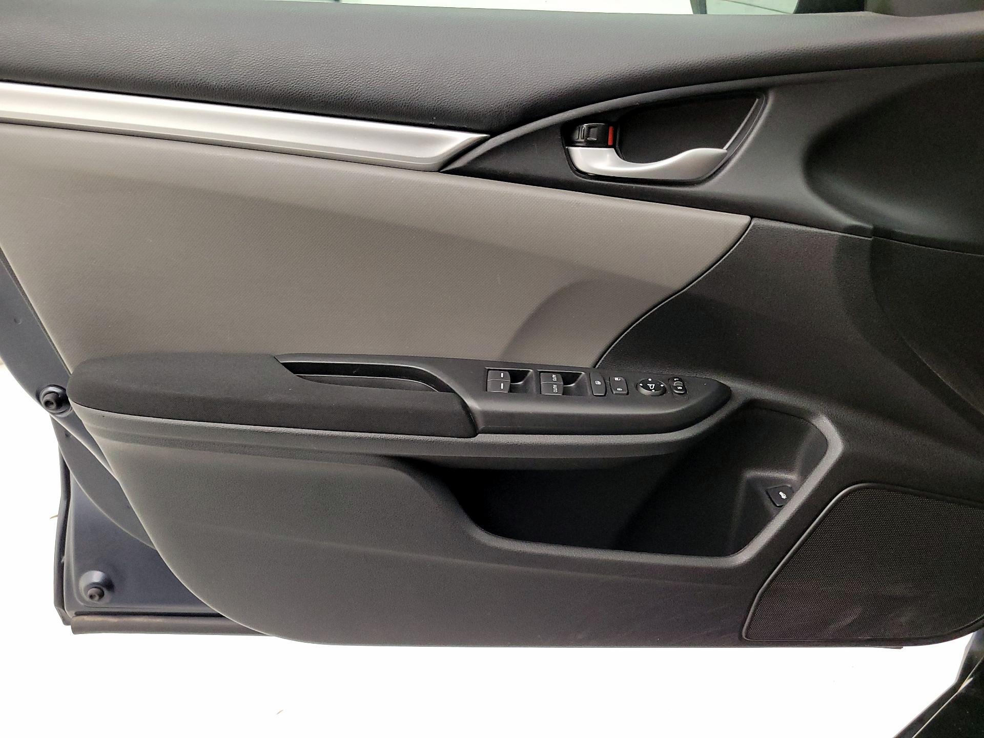 Thumbnail: 2018 Honda Civic - 12