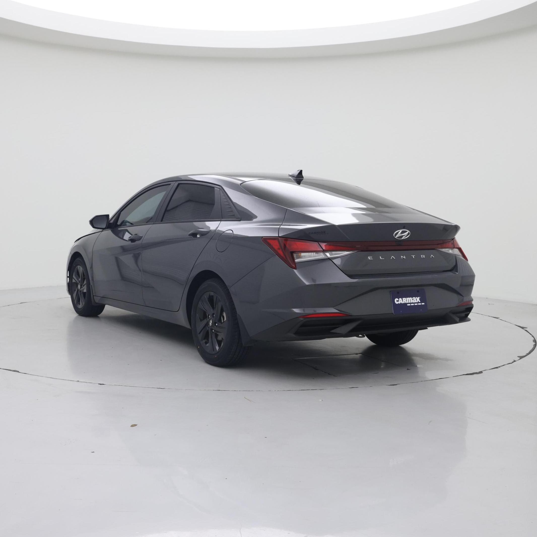 Thumbnail: 2023 Hyundai Elantra - 2
