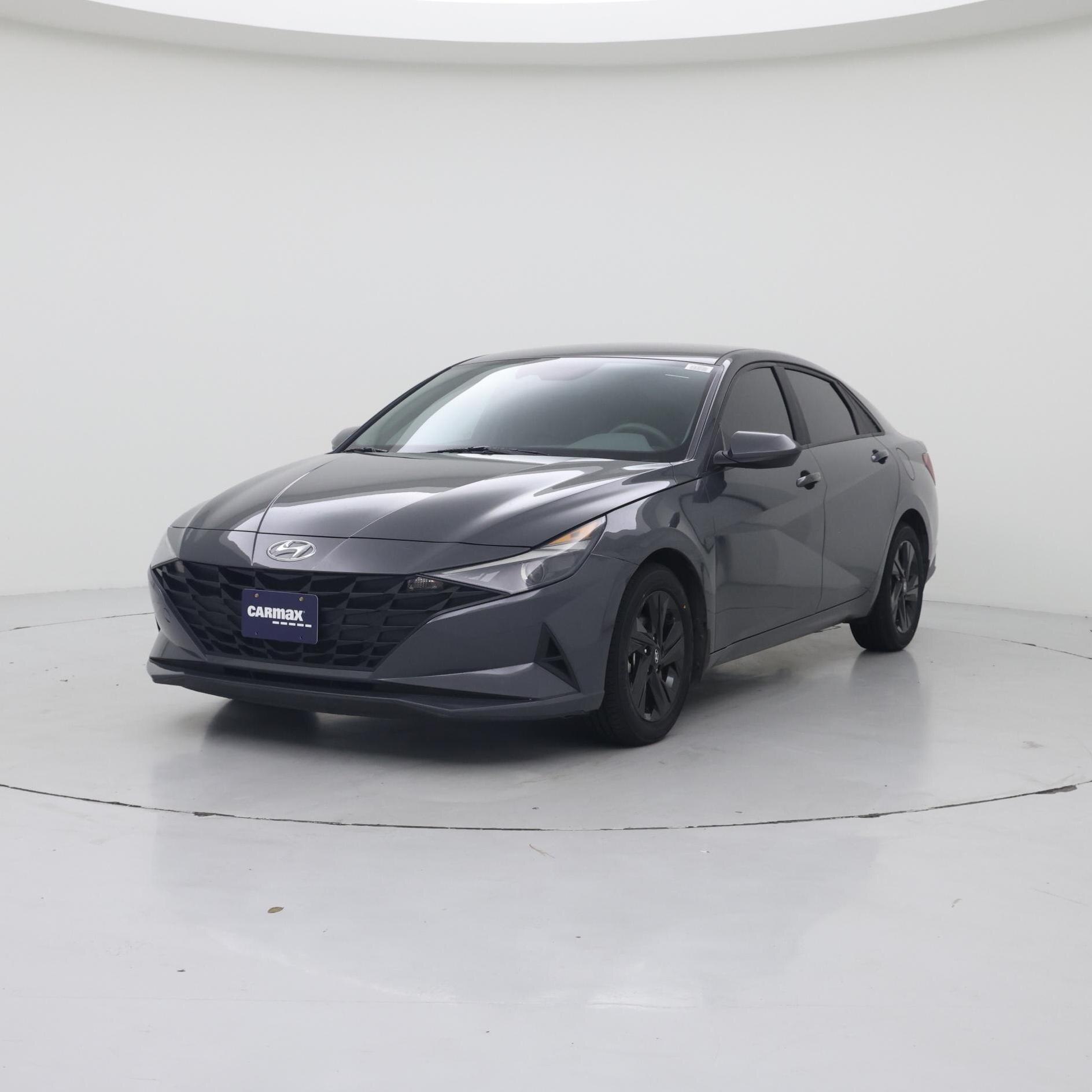 Thumbnail: 2023 Hyundai Elantra - 4