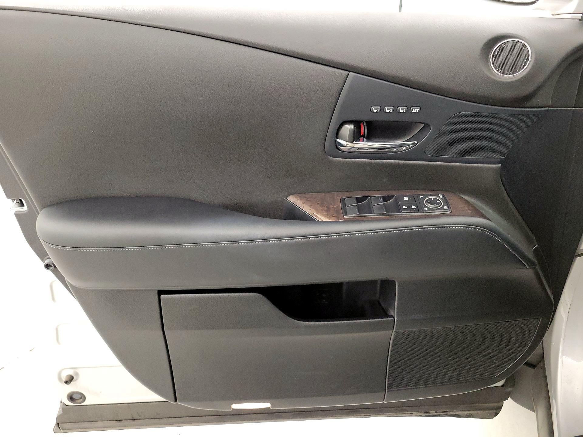 Thumbnail: 2015 Lexus RX - 12