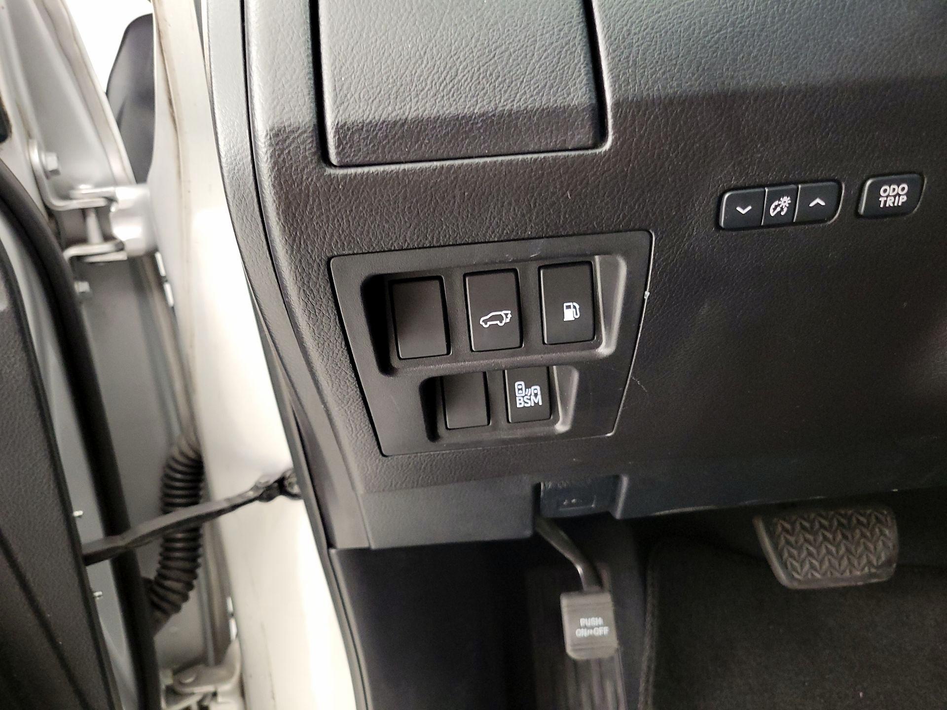 Thumbnail: 2015 Lexus RX - 13