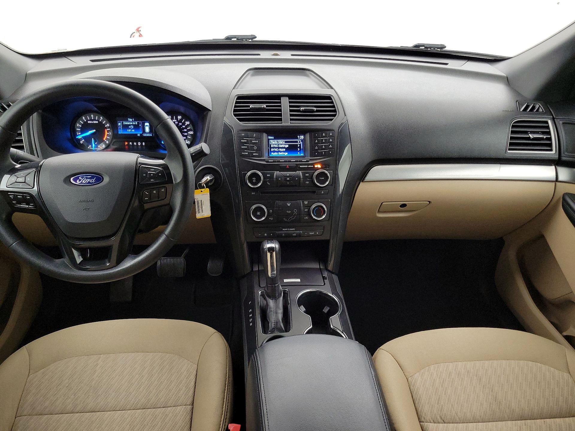 Thumbnail: 2017 Ford Explorer - 9