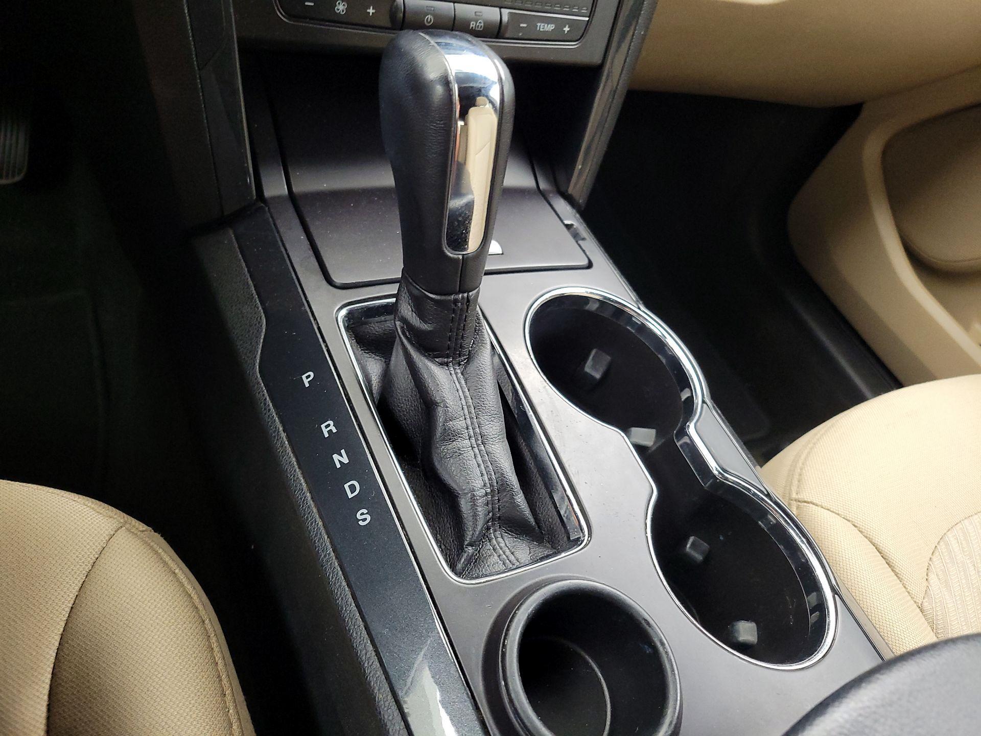 Thumbnail: 2017 Ford Explorer - 17