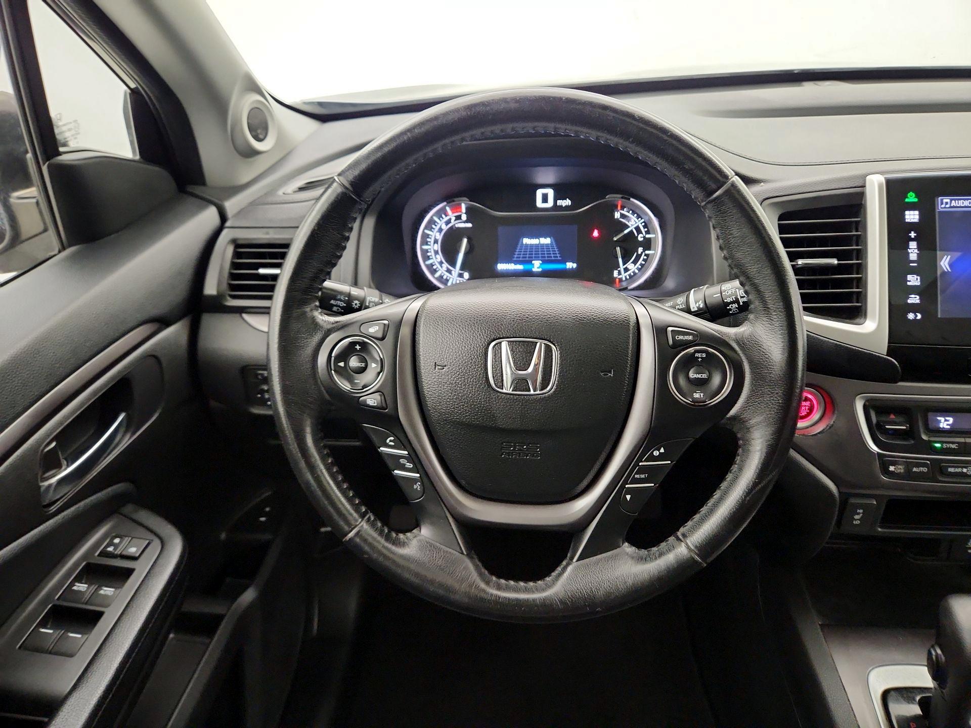 Thumbnail: 2016 Honda Pilot - 10