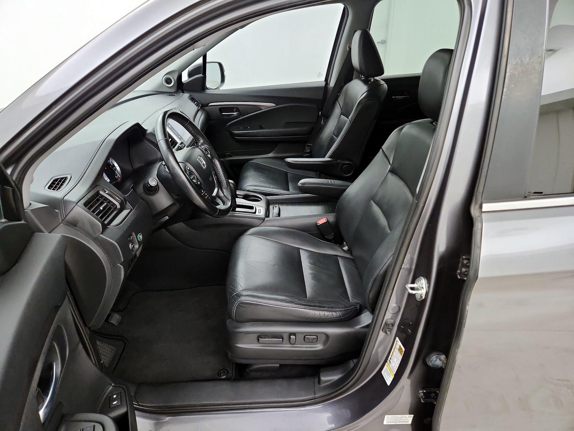 Thumbnail: 2016 Honda Pilot - 11