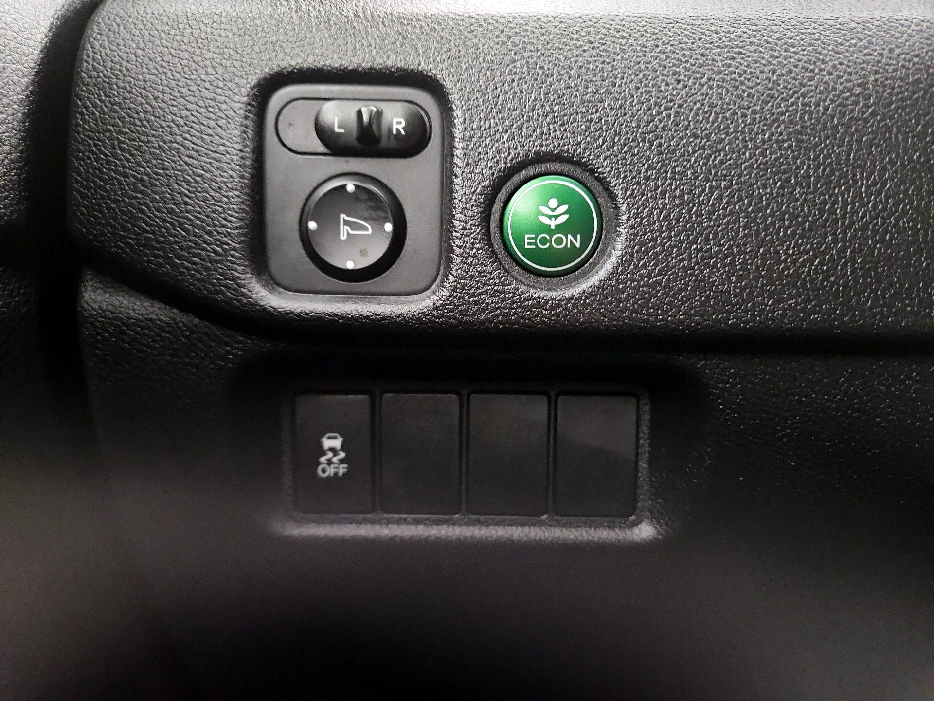 Thumbnail: 2016 Honda Pilot - 13