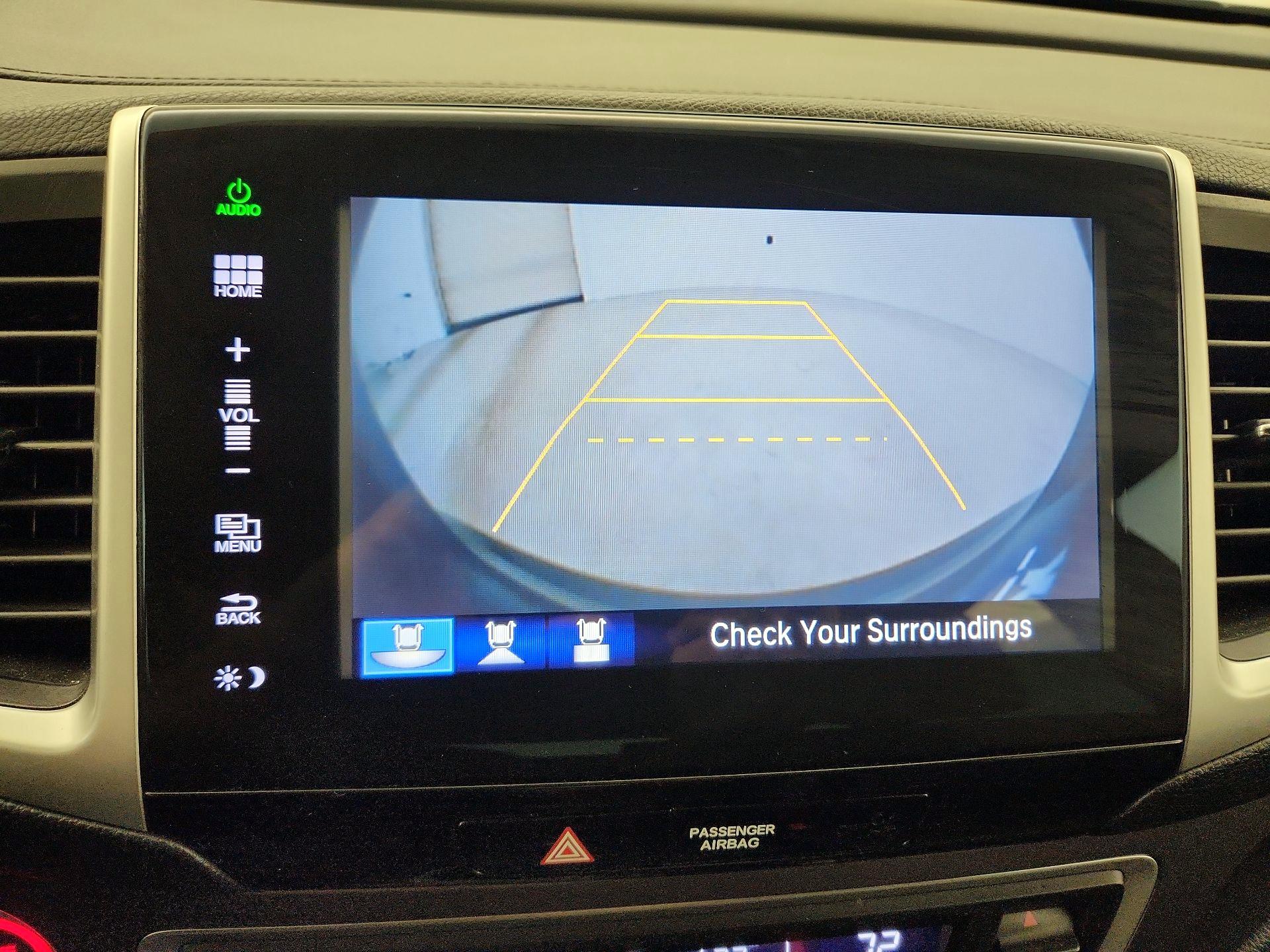 Thumbnail: 2016 Honda Pilot - 14