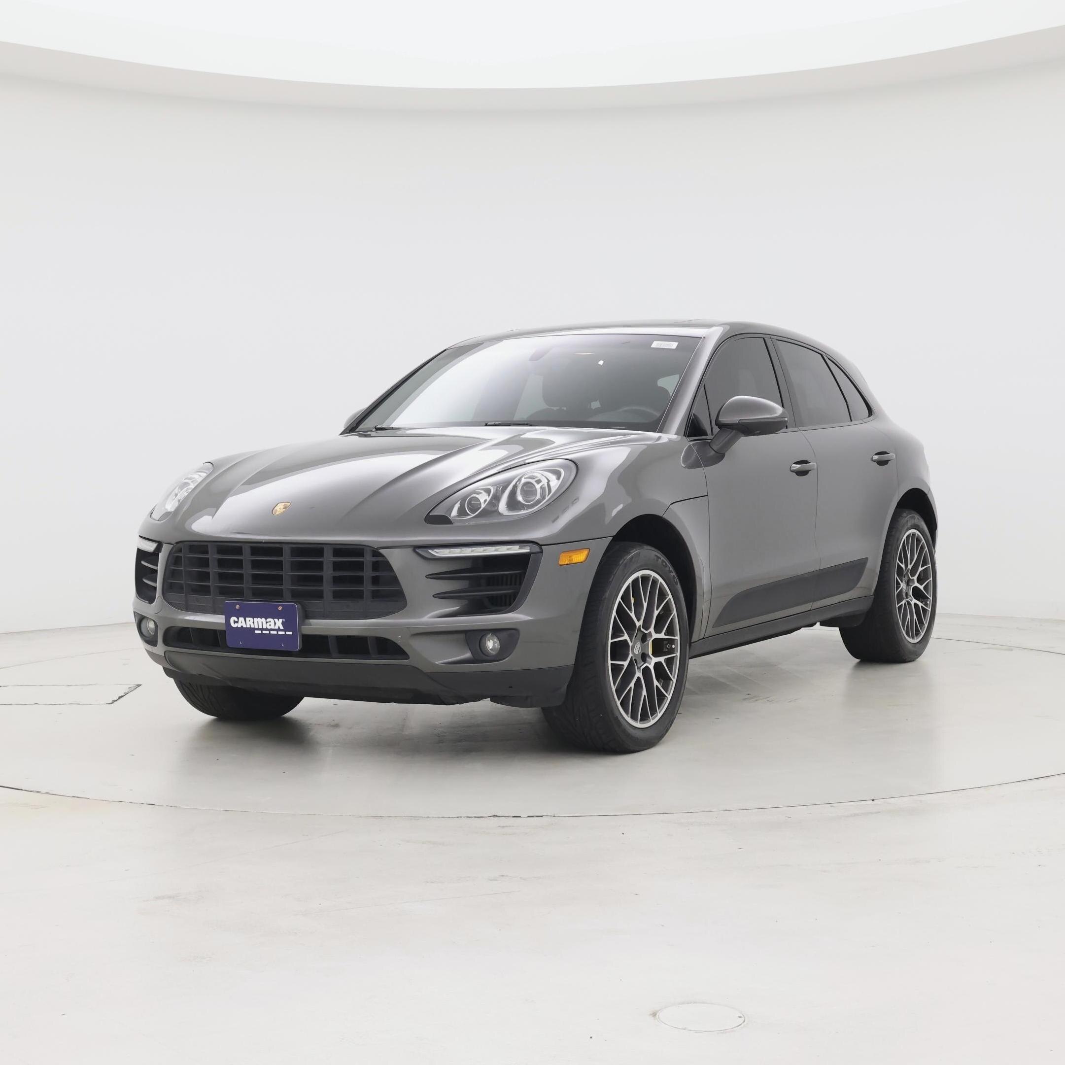 Thumbnail: 2016 Porsche Macan - 4