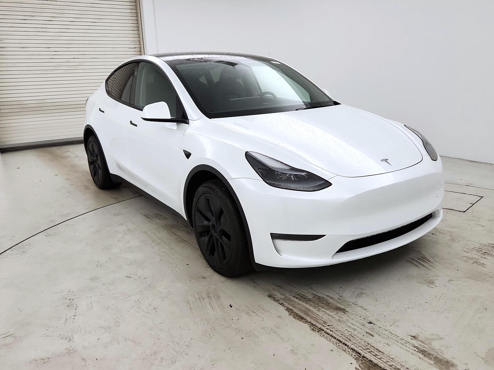 Thumbnail: 2024 Tesla Model Y - 1