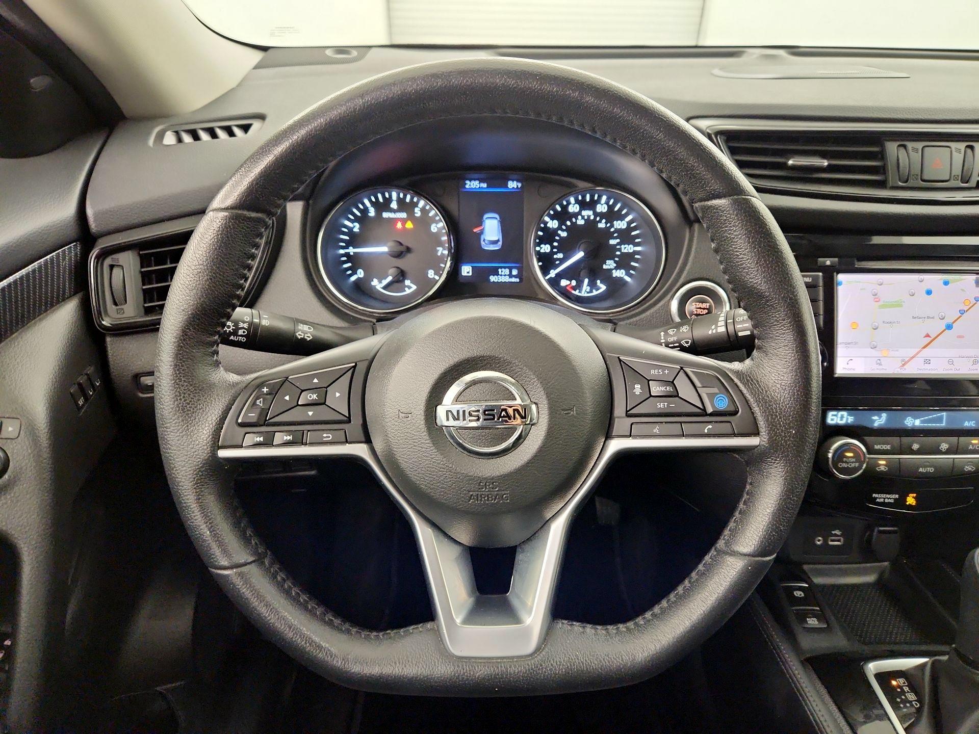 Thumbnail: 2019 Nissan Rogue - 10