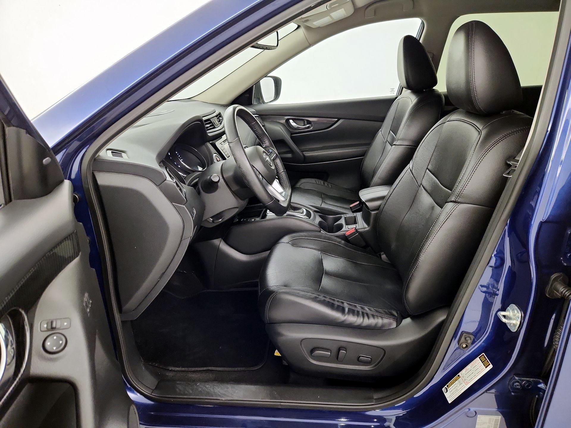 Thumbnail: 2019 Nissan Rogue - 11