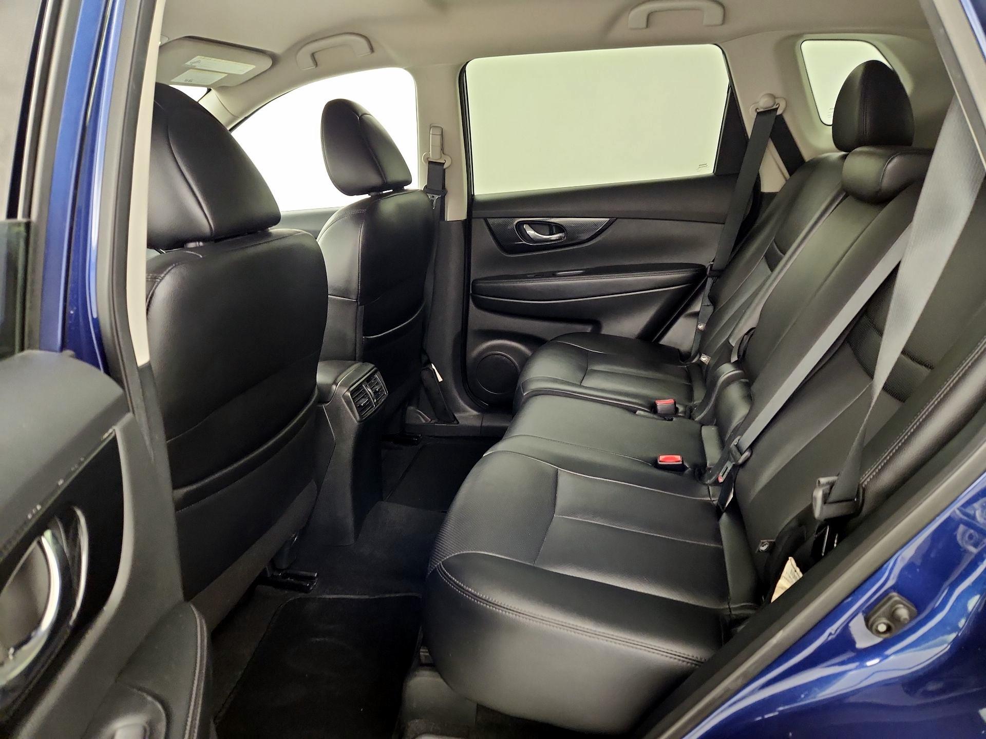 Thumbnail: 2019 Nissan Rogue - 20