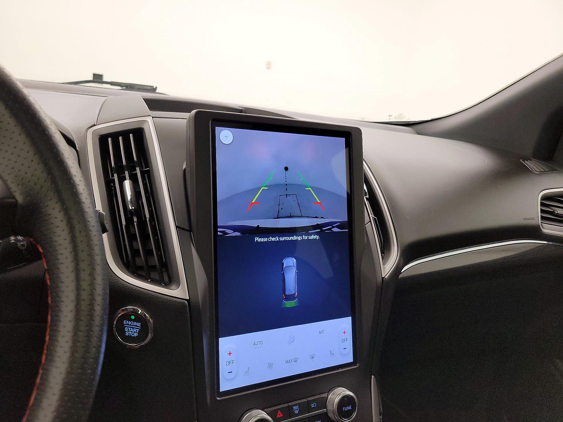 Thumbnail: 2021 Ford Edge - 15