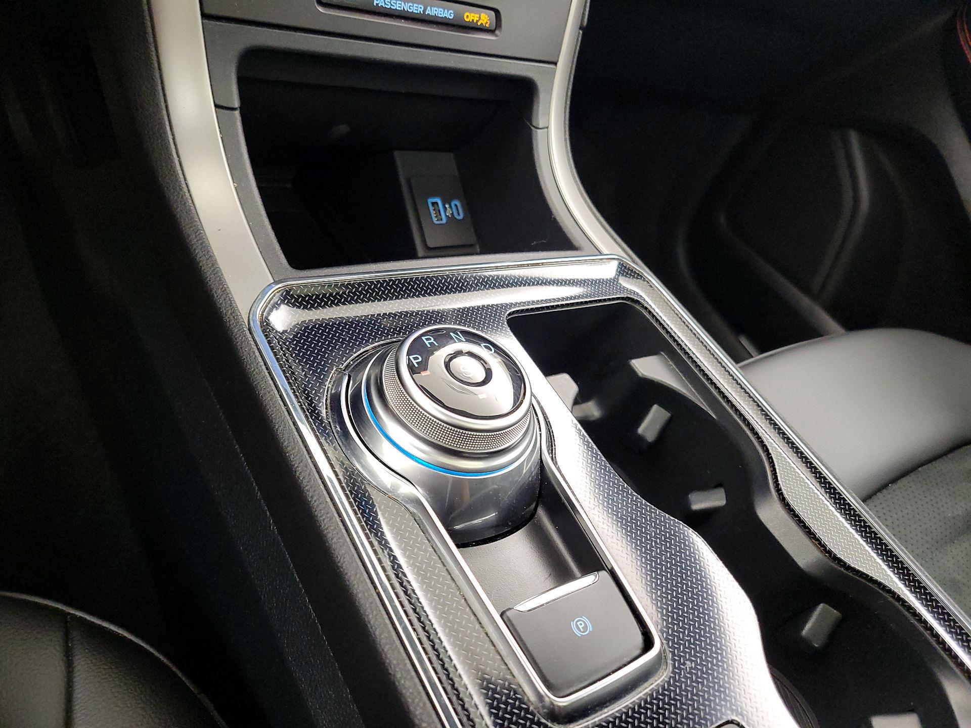 Thumbnail: 2021 Ford Edge - 18