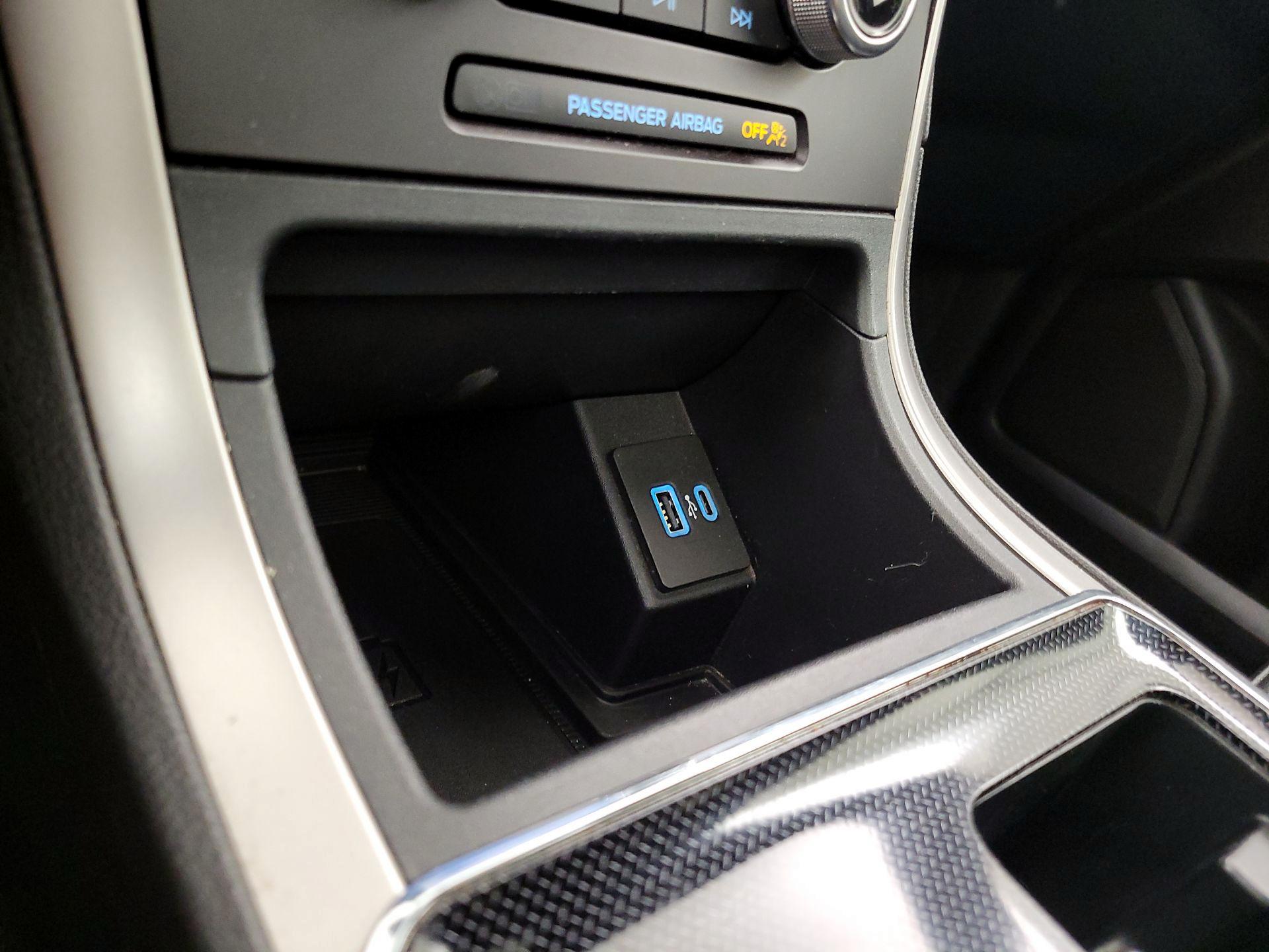 Thumbnail: 2021 Ford Edge - 19