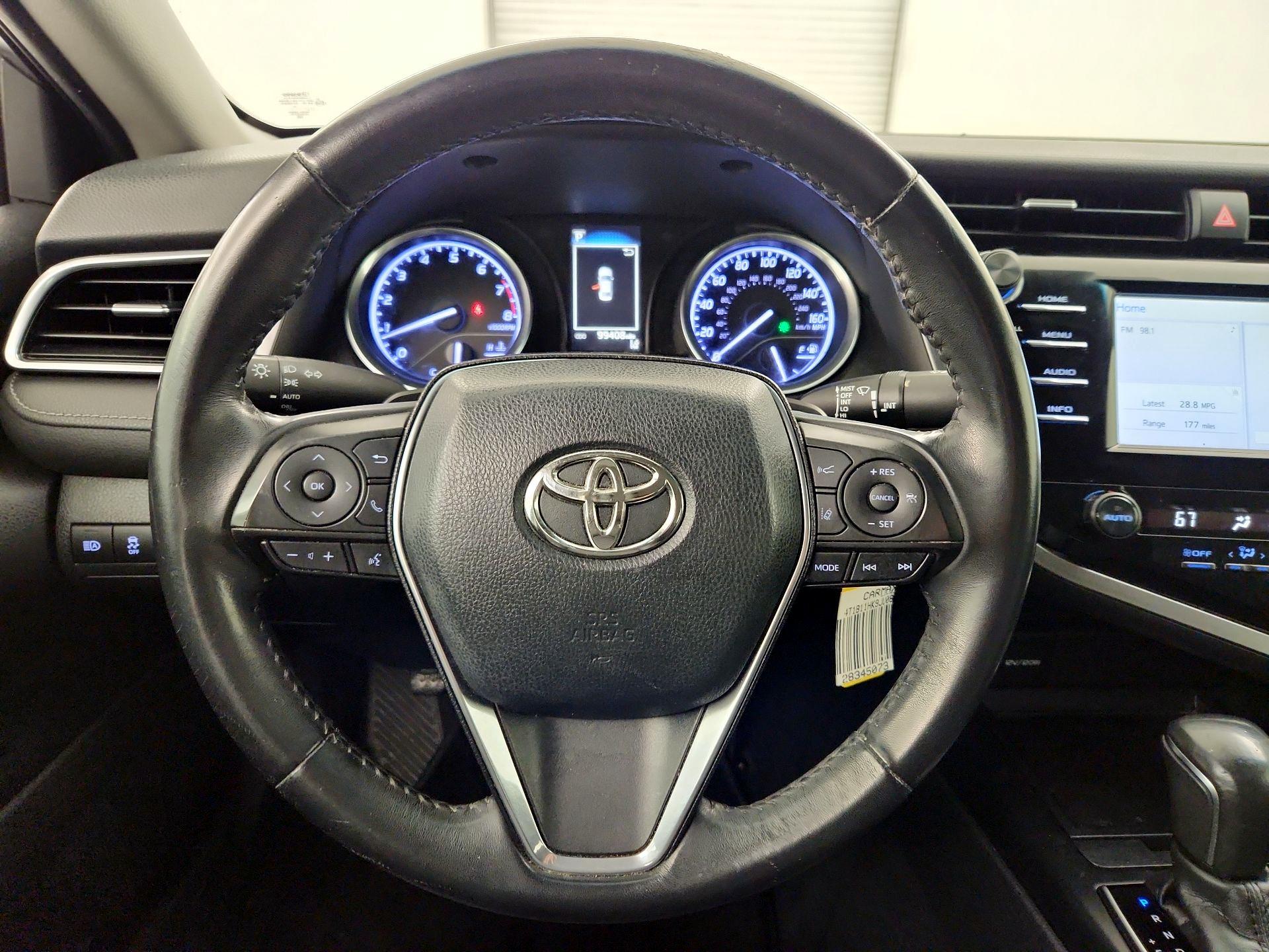 Thumbnail: 2018 Toyota Camry - 10