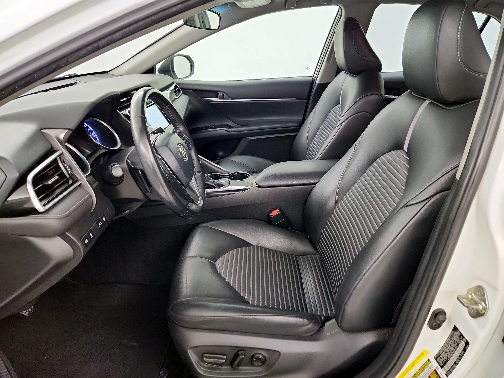 Thumbnail: 2018 Toyota Camry - 11
