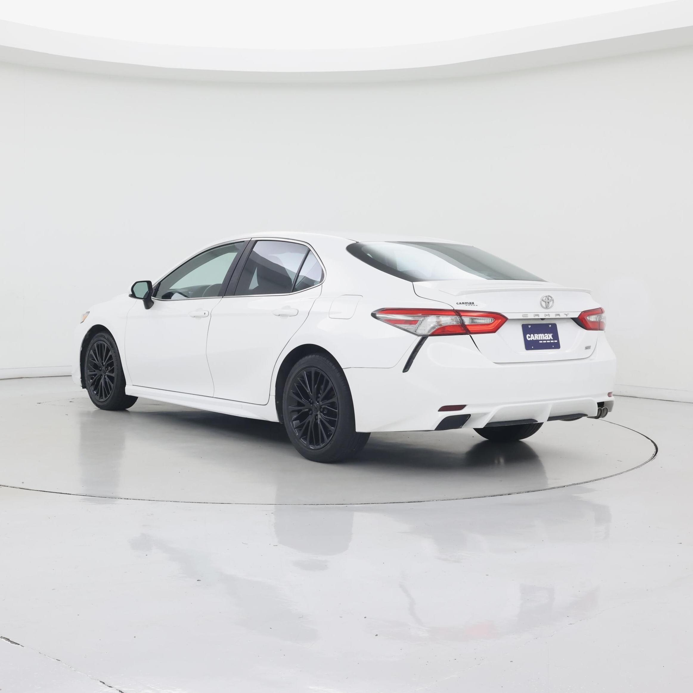 Thumbnail: 2018 Toyota Camry - 2