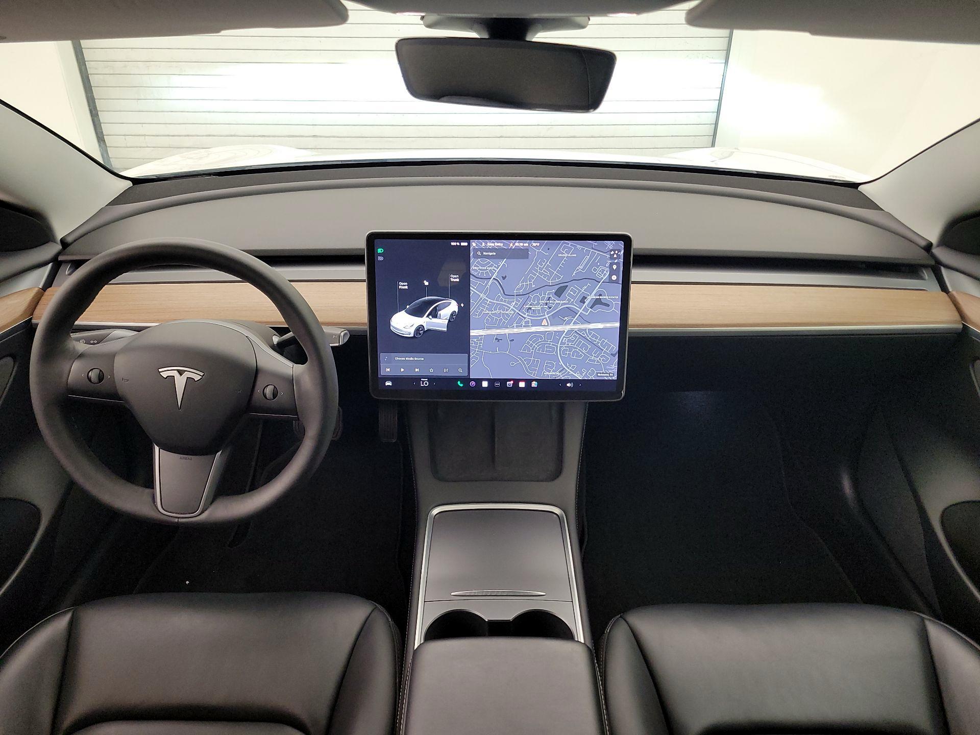 Thumbnail: 2021 Tesla Model 3 - 9