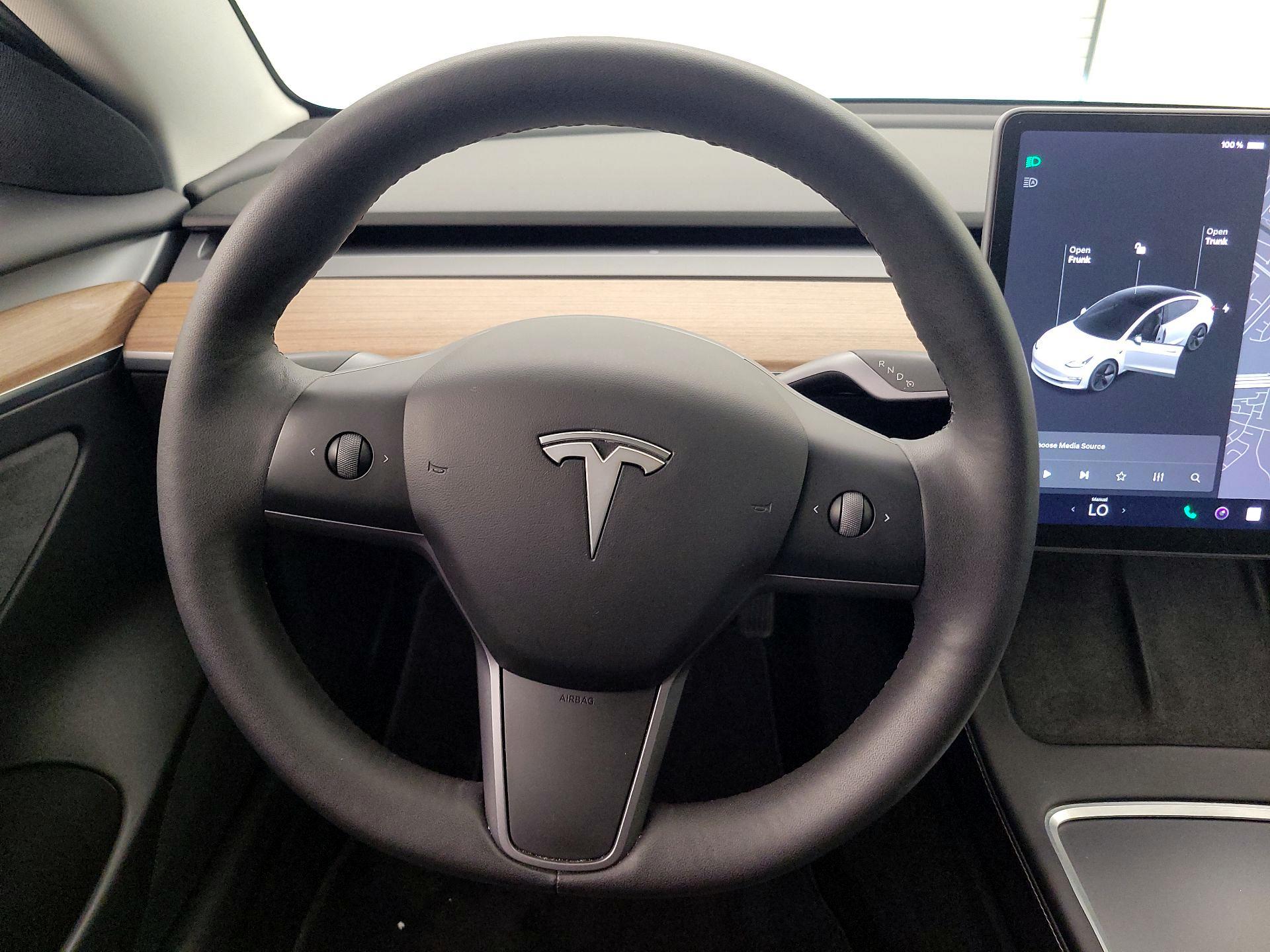 Thumbnail: 2021 Tesla Model 3 - 10