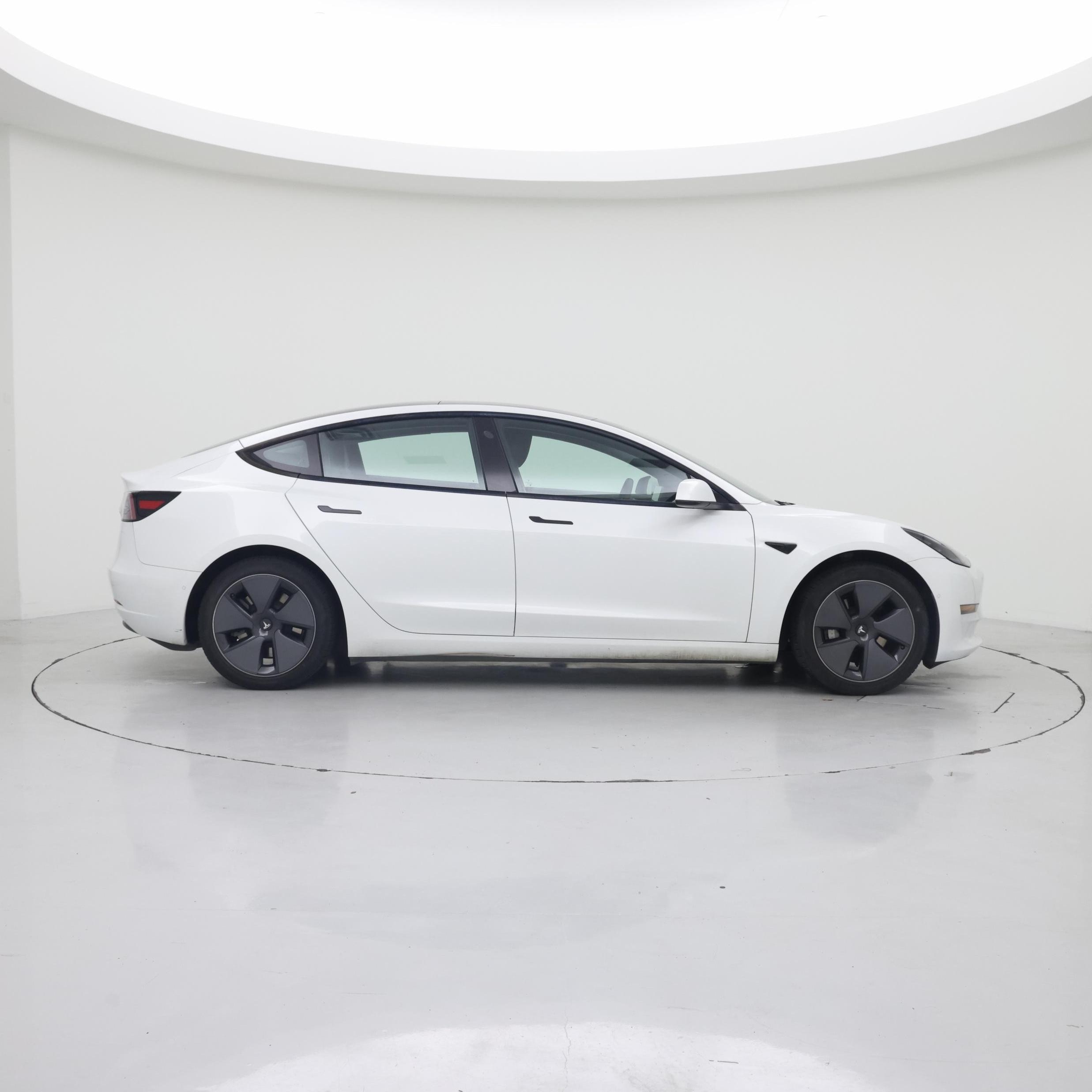Thumbnail: 2021 Tesla Model 3 - 7