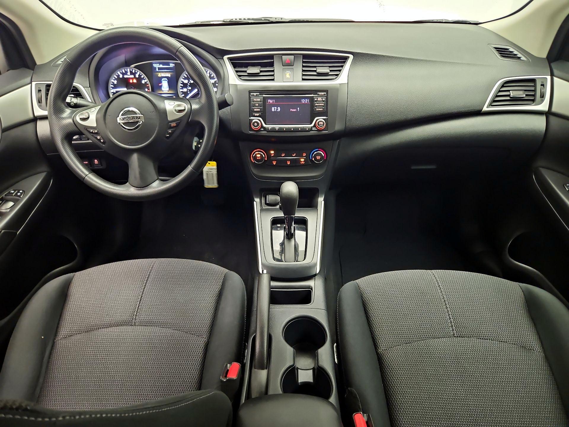 Thumbnail: 2019 Nissan Sentra - 9