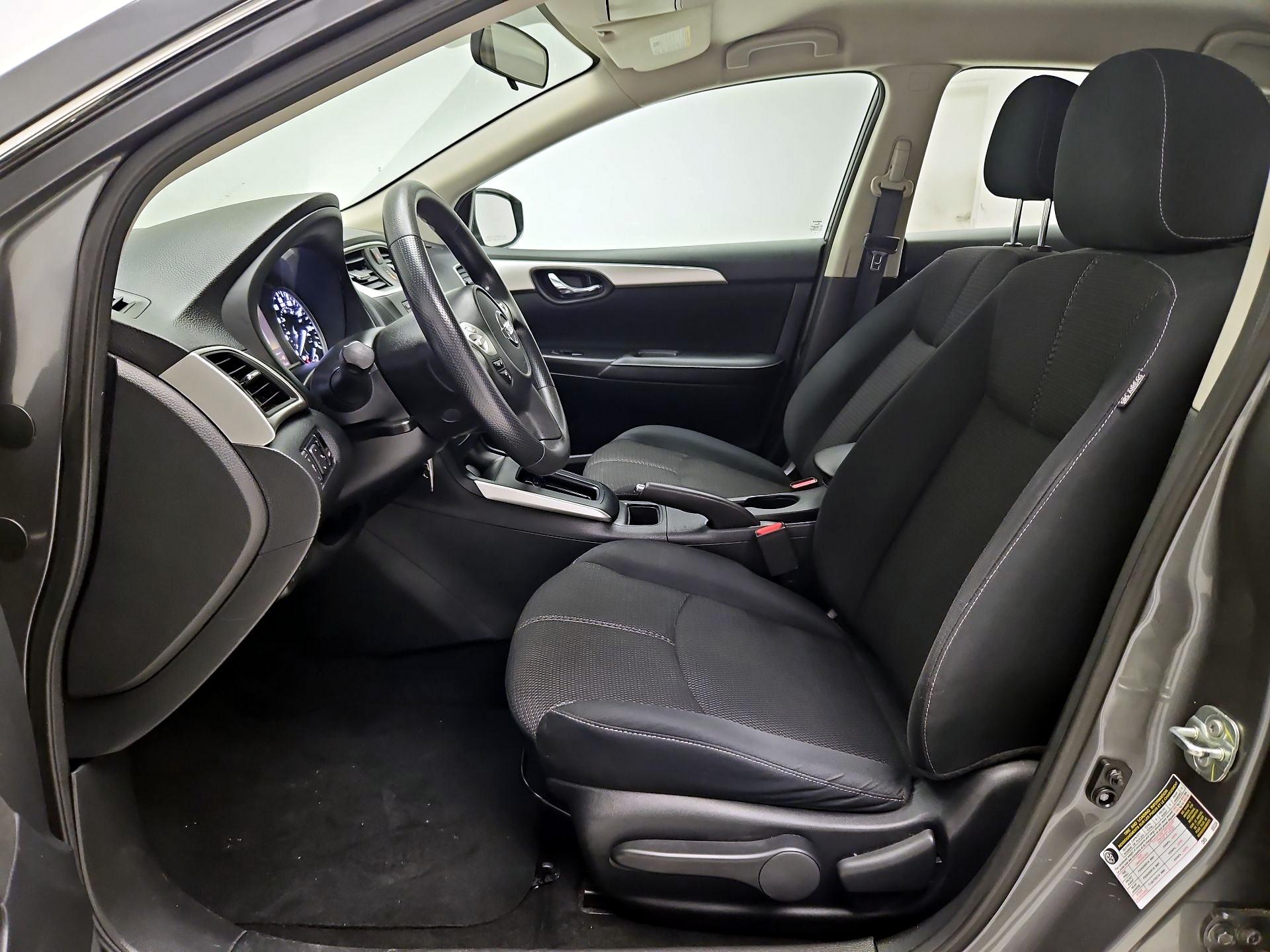 Thumbnail: 2019 Nissan Sentra - 11