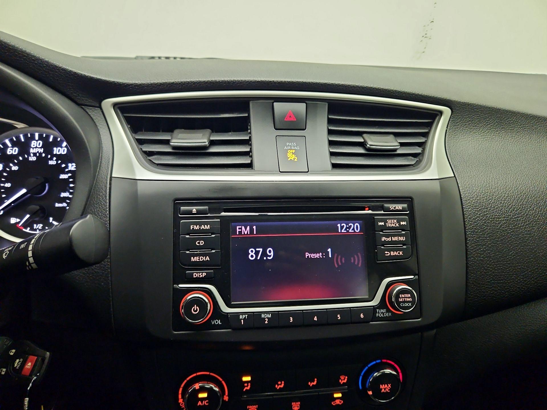 Thumbnail: 2019 Nissan Sentra - 14