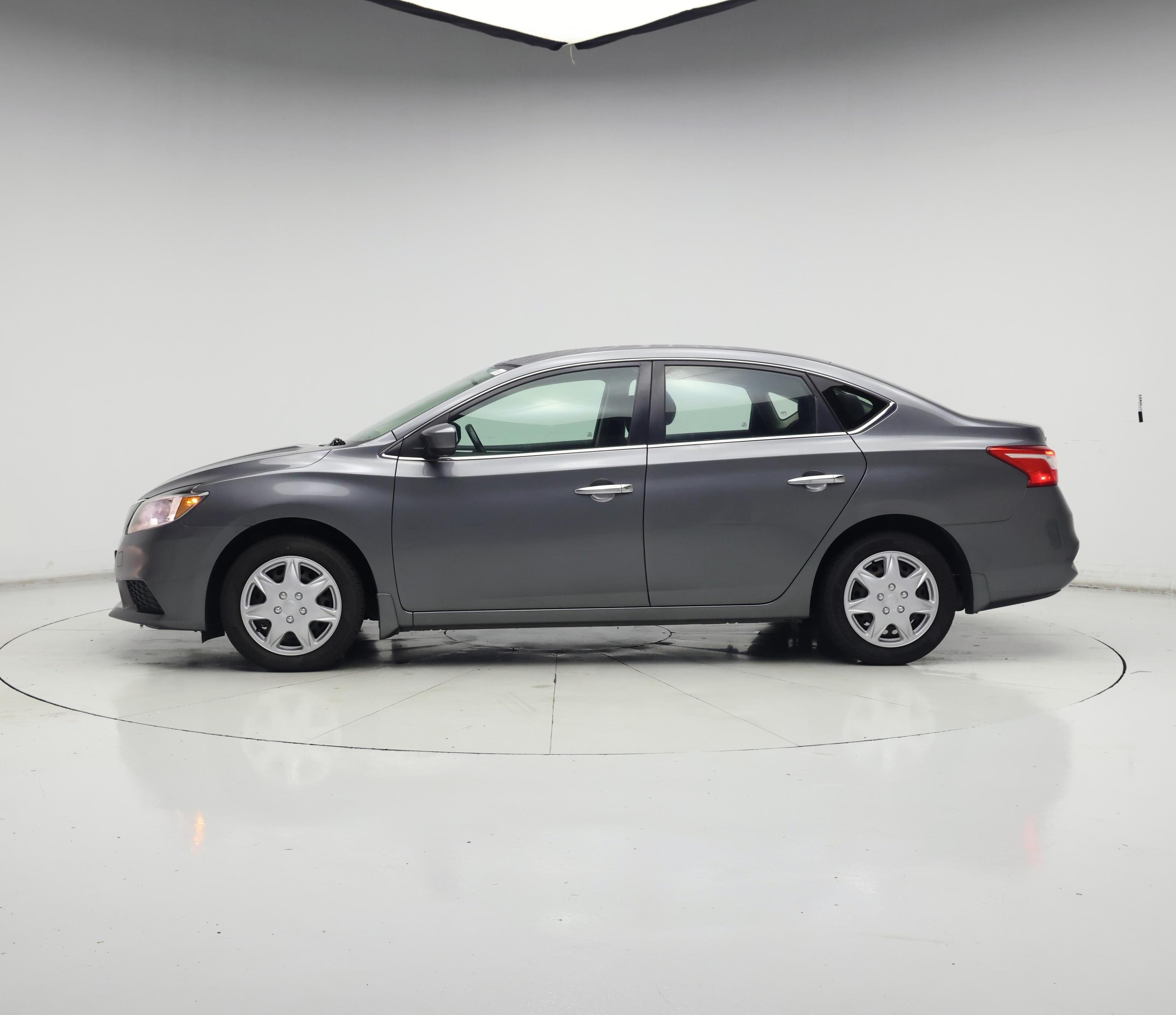 Thumbnail: 2019 Nissan Sentra - 3