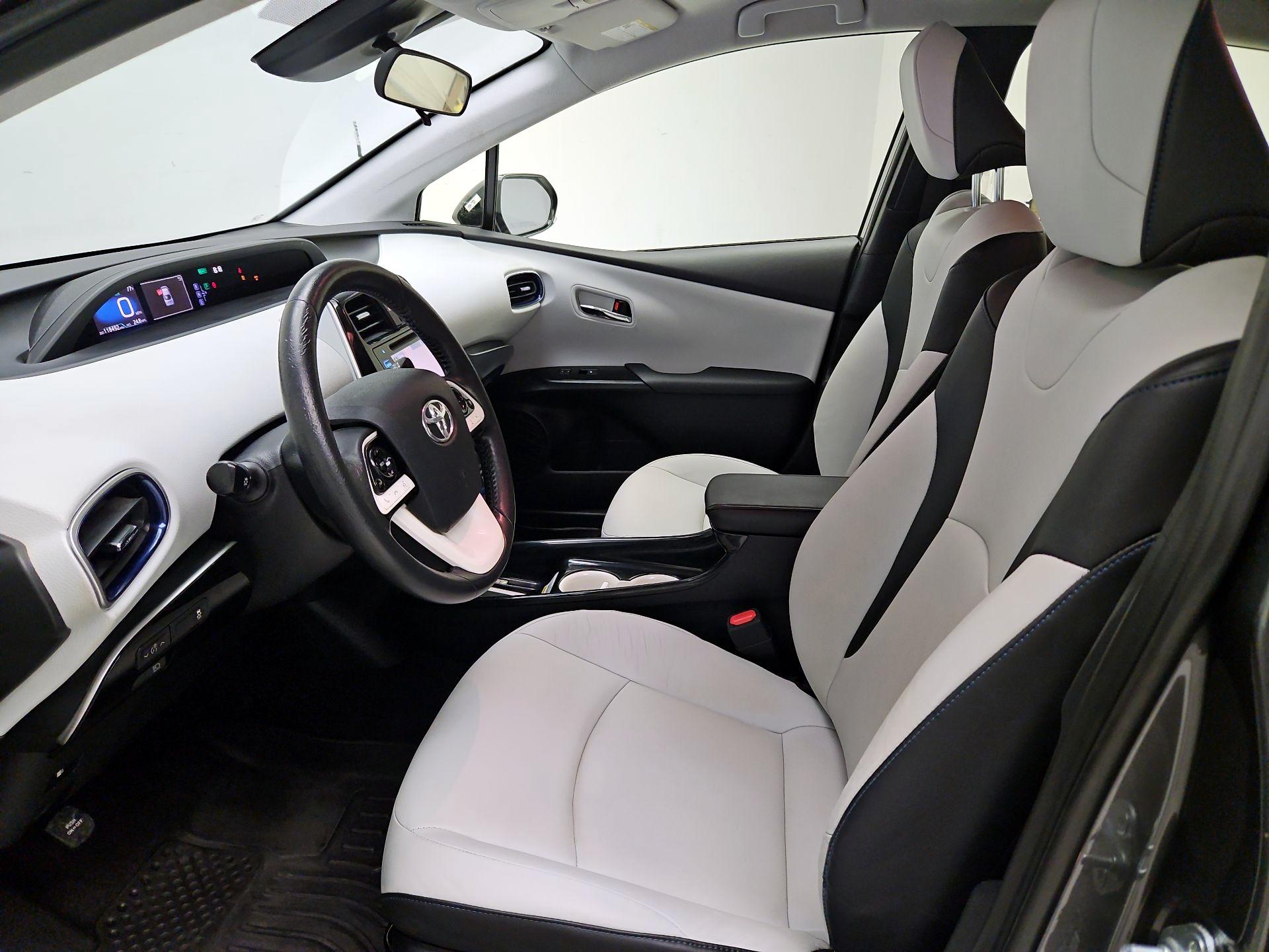 Thumbnail: 2016 Toyota Prius - 11