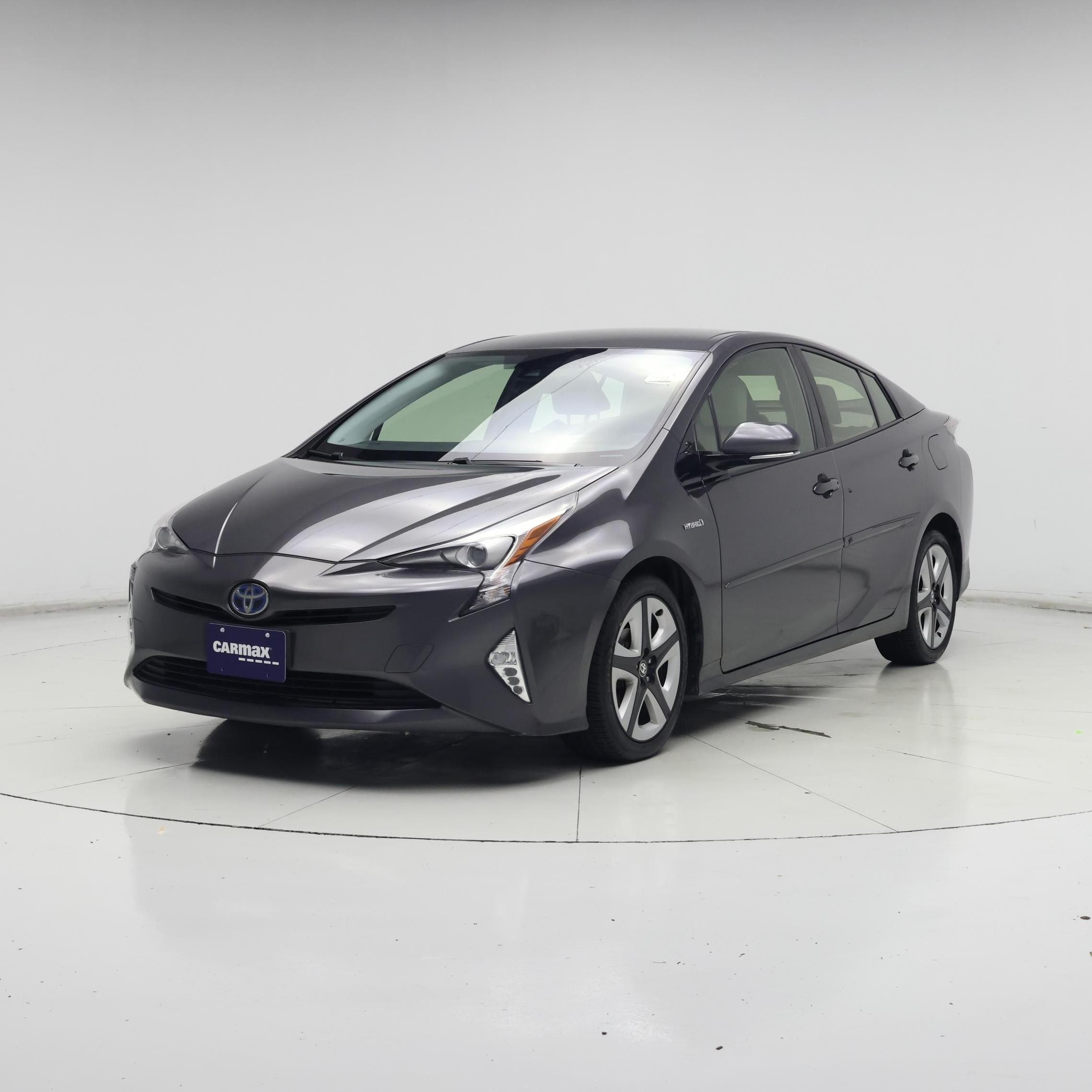 Thumbnail: 2016 Toyota Prius - 4