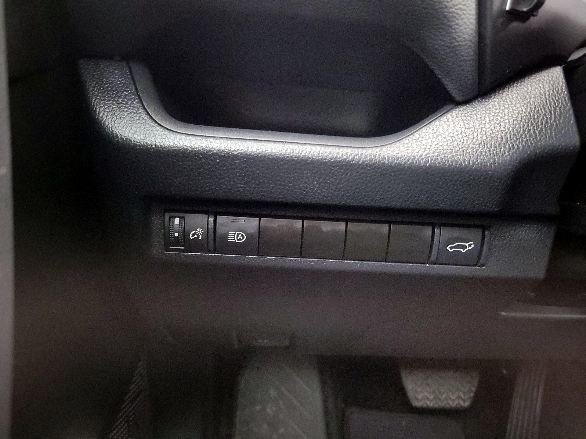 Thumbnail: 2023 Toyota RAV4 - 13